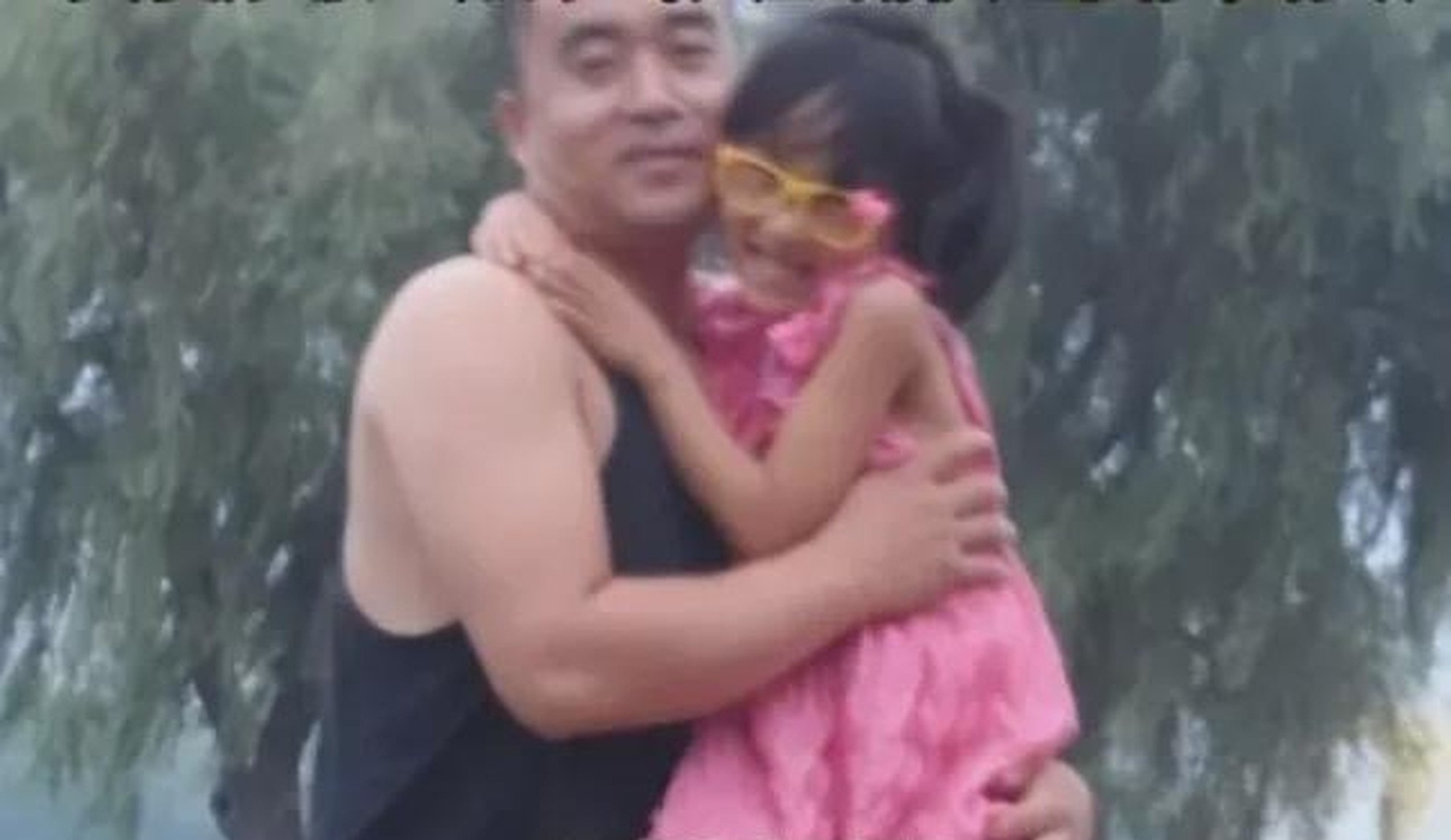 Li Bingdi with her father as a youngster. The pair have developed a strong bond. Photo: Douyin