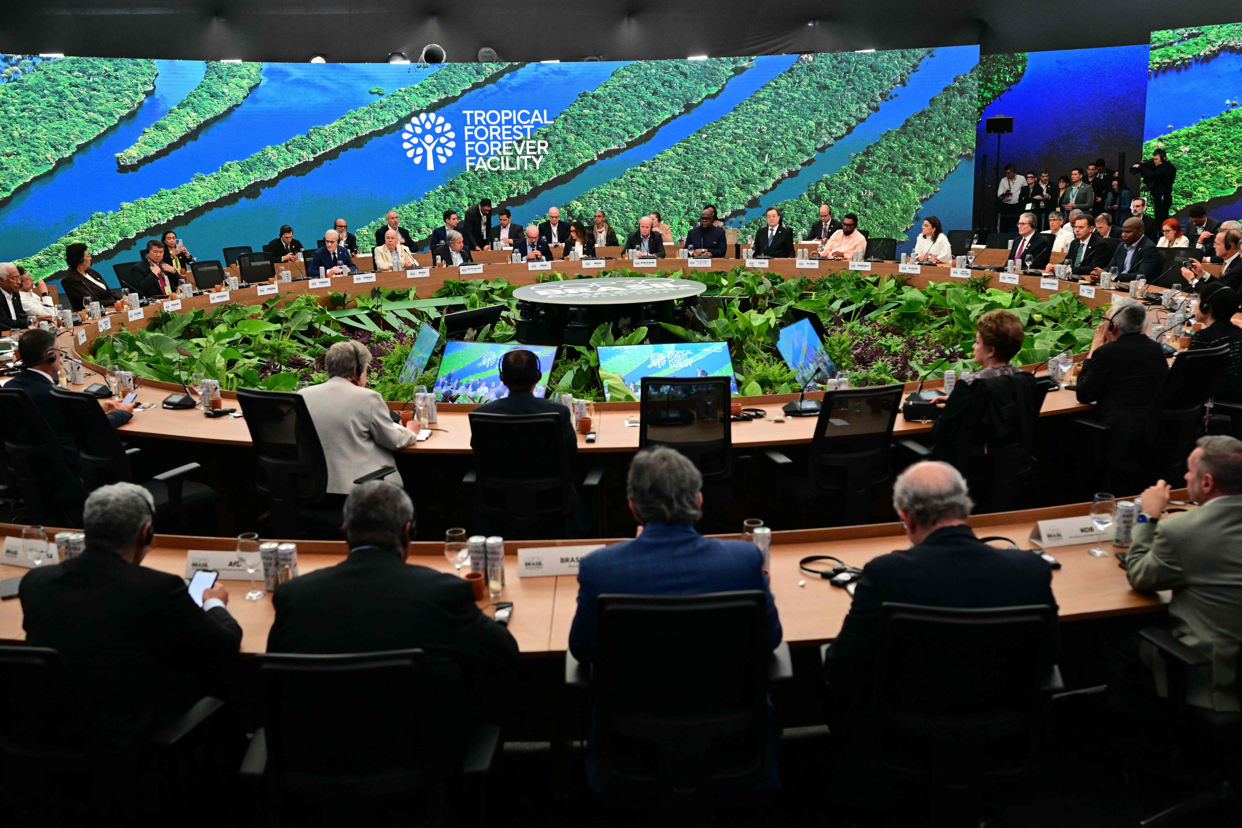 Leaders gather during the launch of the Tropical Forest Forever Facility in the framework of the Cop30 UN Climate Change Conference in Belem, Para State, Brazil, on November 6. Photo: AFP