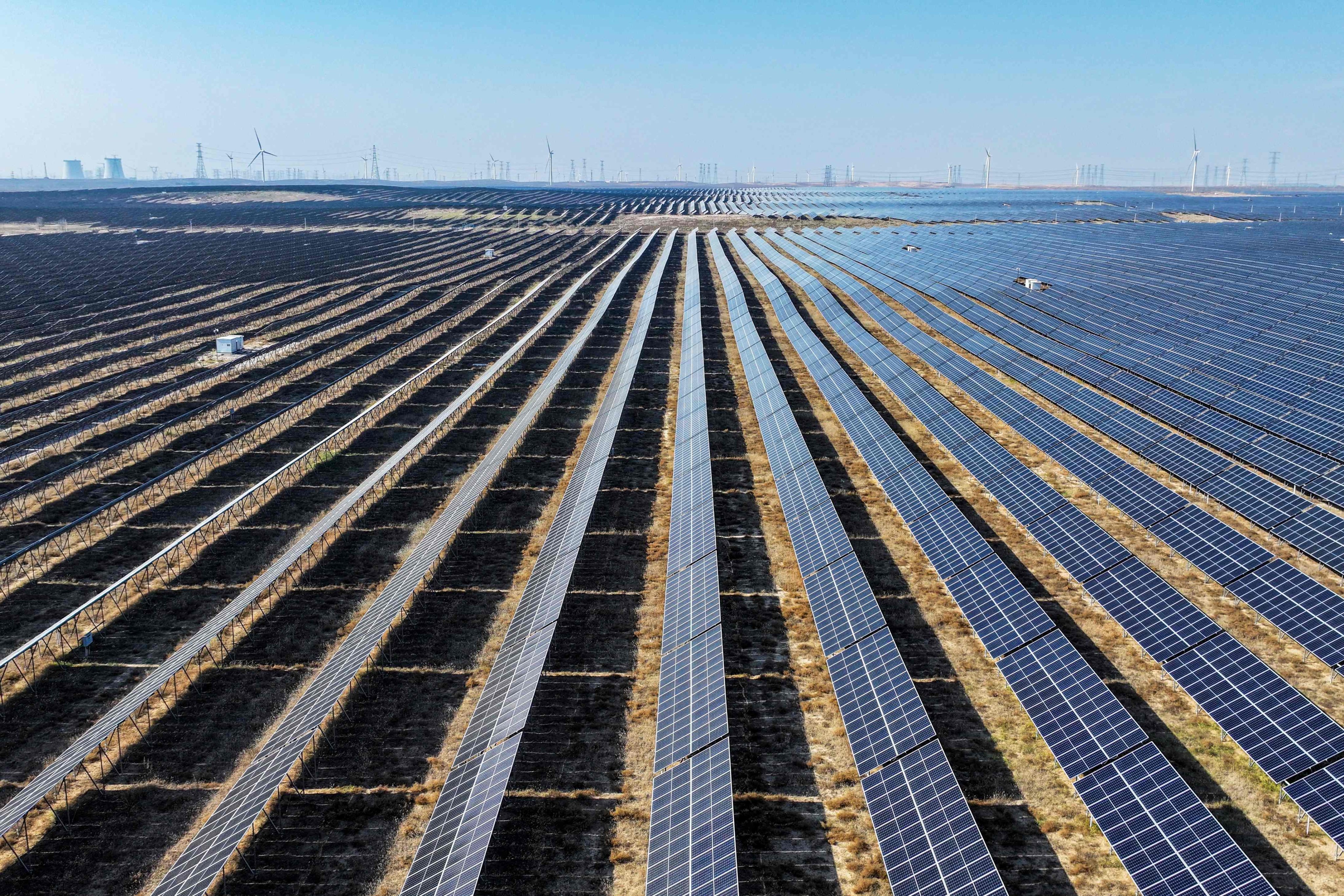 scmp.com - Alice Li - China's solar industry vows 'fight to the end' against cutthroat competition