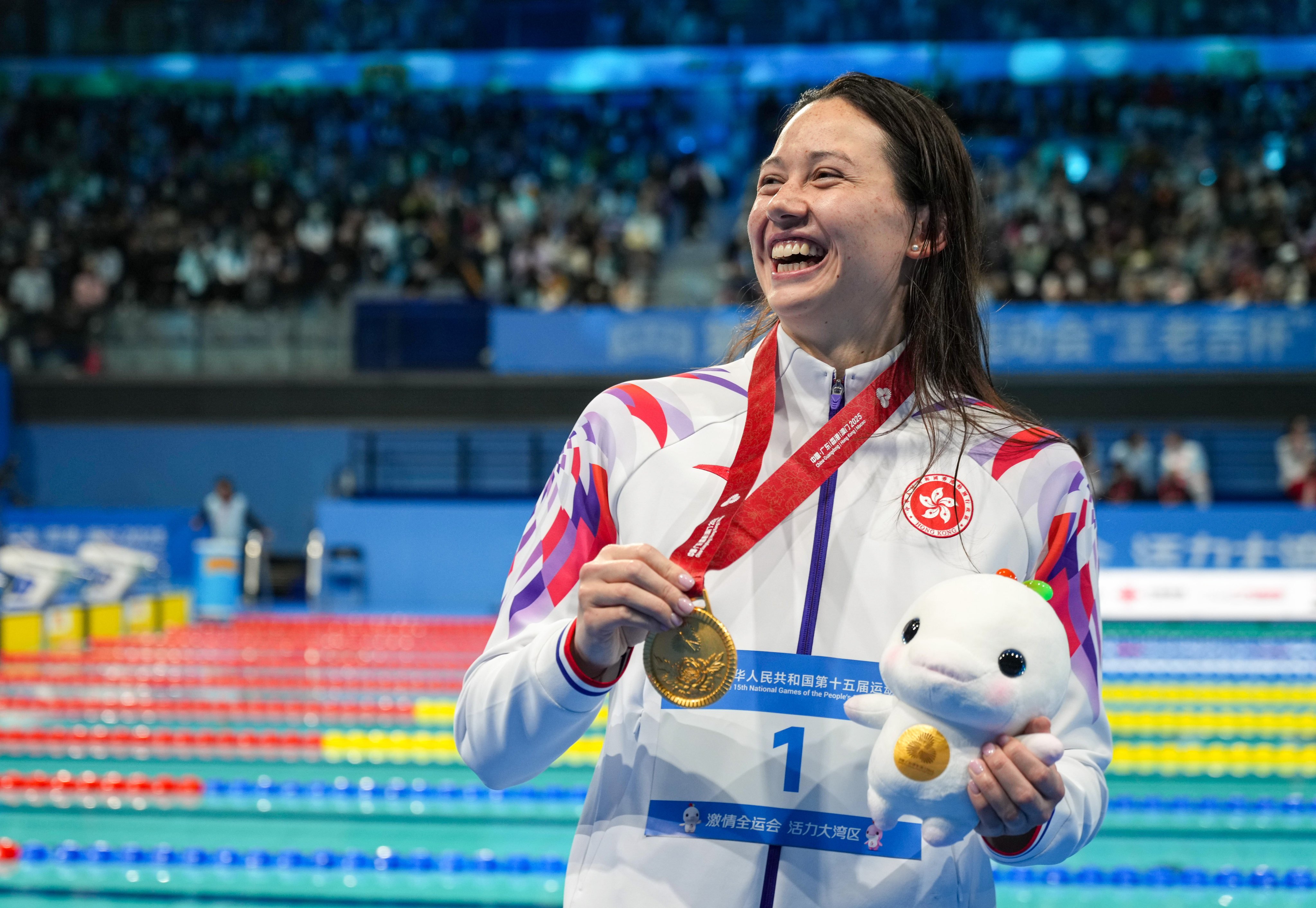 A delighted Siobhan Haughey doesn’t bother to hide her joy after winning the women’s 200m freestyle. Photo: Eugene Lee