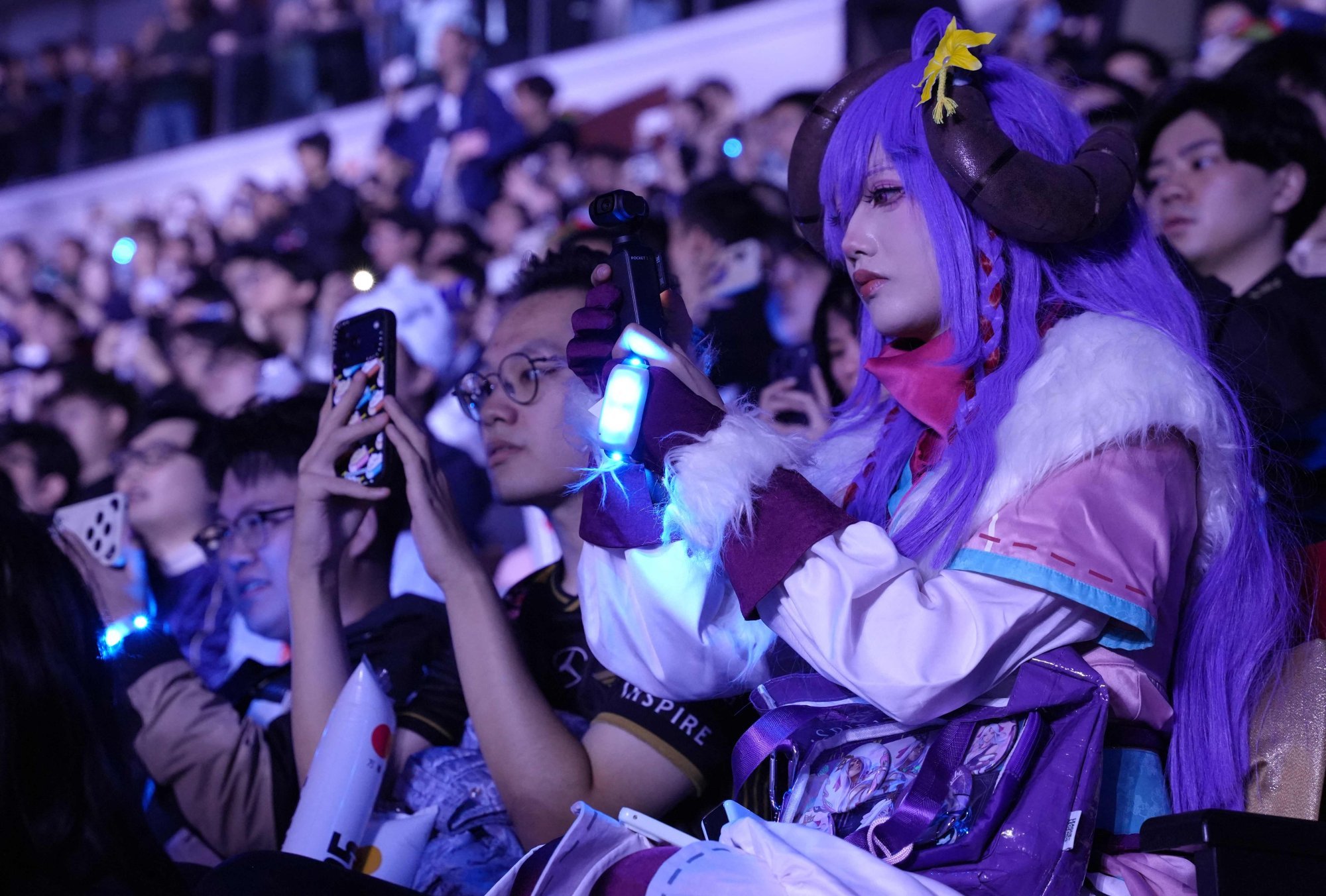 Fans watch the League of Legends World Championship final event in Chengdu, in southwestern China’s Sichuan province, on November 9, 2025. Photo: AFP Fans watch the League of Legends World Championship final event in Chengdu, in southwestern China’s Sichuan province, on November 9, 2025. Photo: AFP