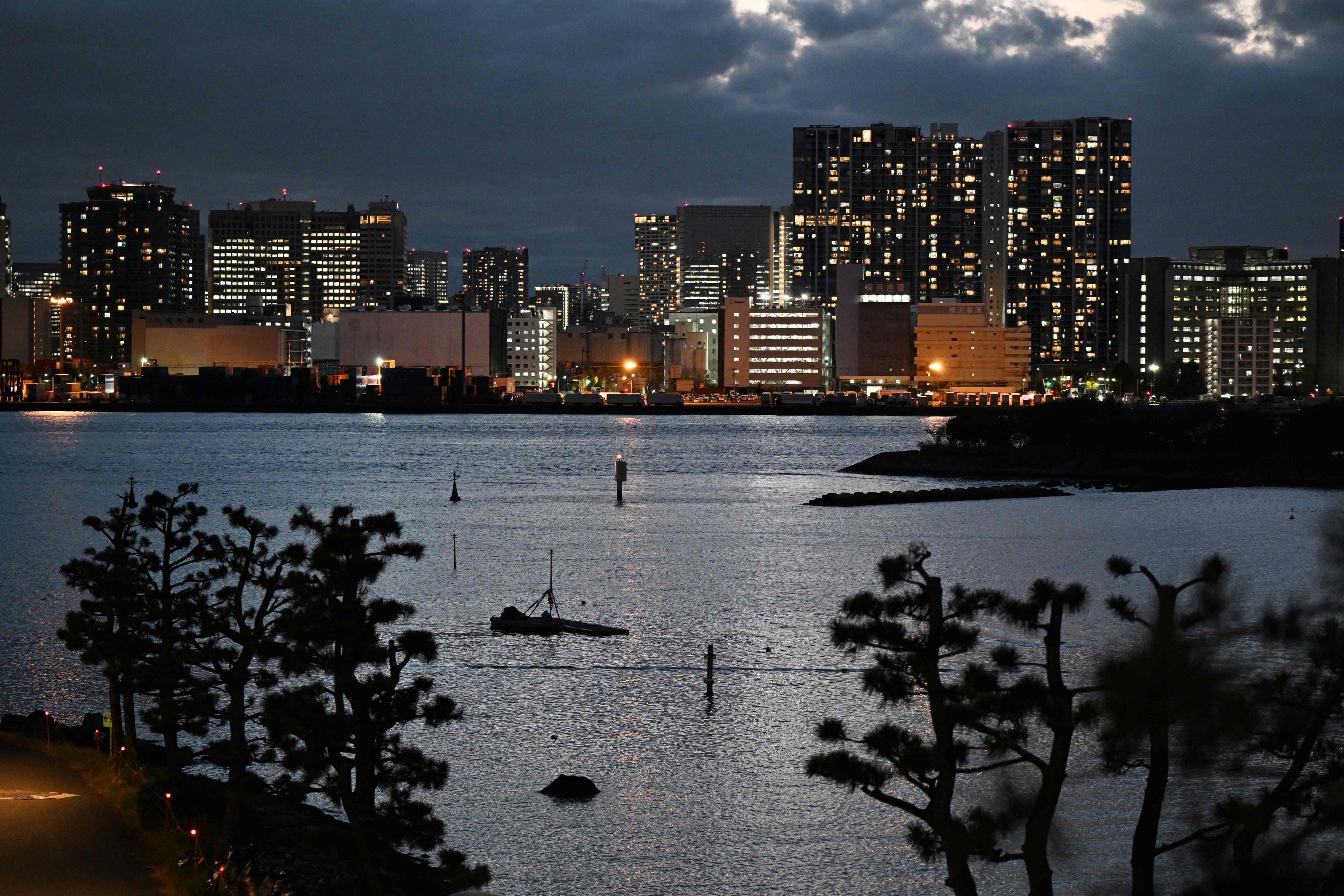 Tokyo’s skyline. Cambodian tycoon Chen Zhi, indicted in the US for fraud, owned a luxury home in the Japanese capital. Photo: AFP