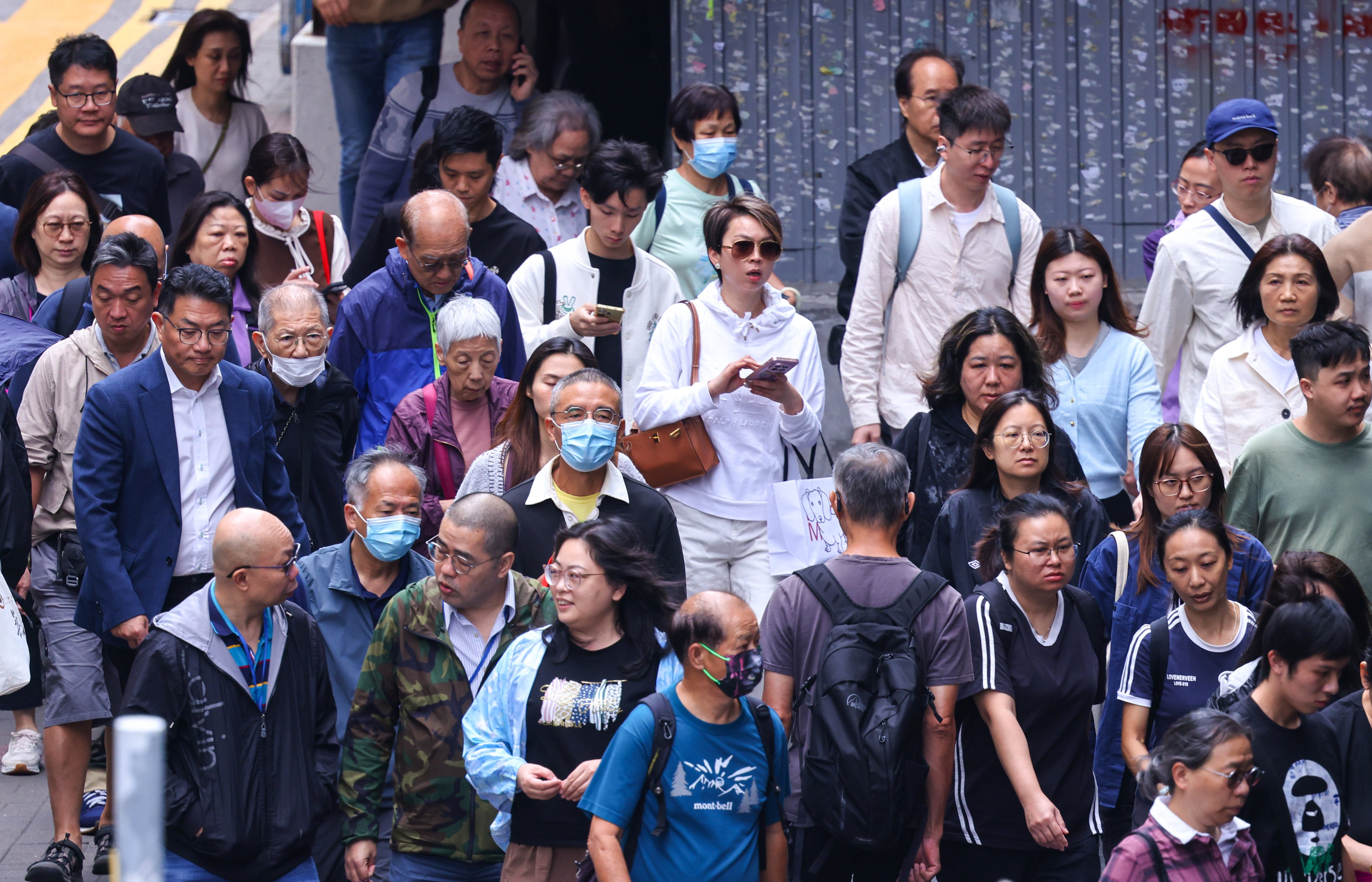 The latest figure marks the first drop in the unemployment rate in 27 months. Photo: Dickson Lee