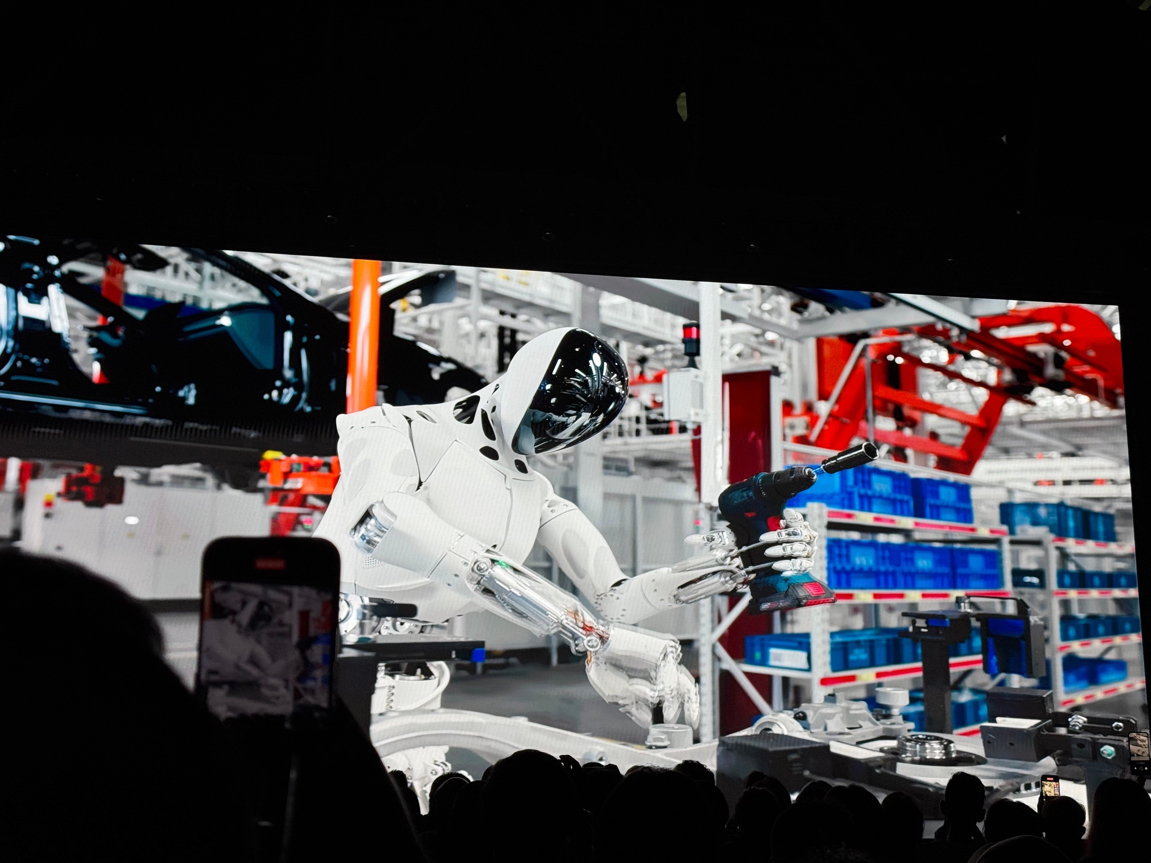 Xpeng’s humanoid robot Iron relies primarily on visual data for training and decision-making. Photo: Shutterstock