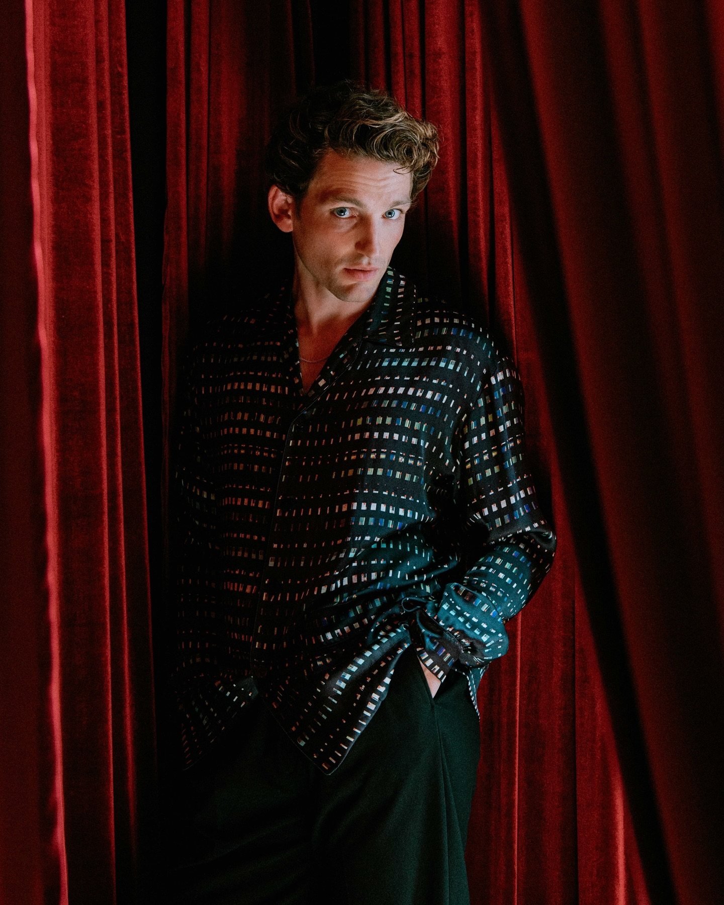 Laurie Davidson stars with Robin Wright and Olivia Cooke in Prime Video’s new series The Girlfriend. Photo: @patrickdonovanstudios/Instagram