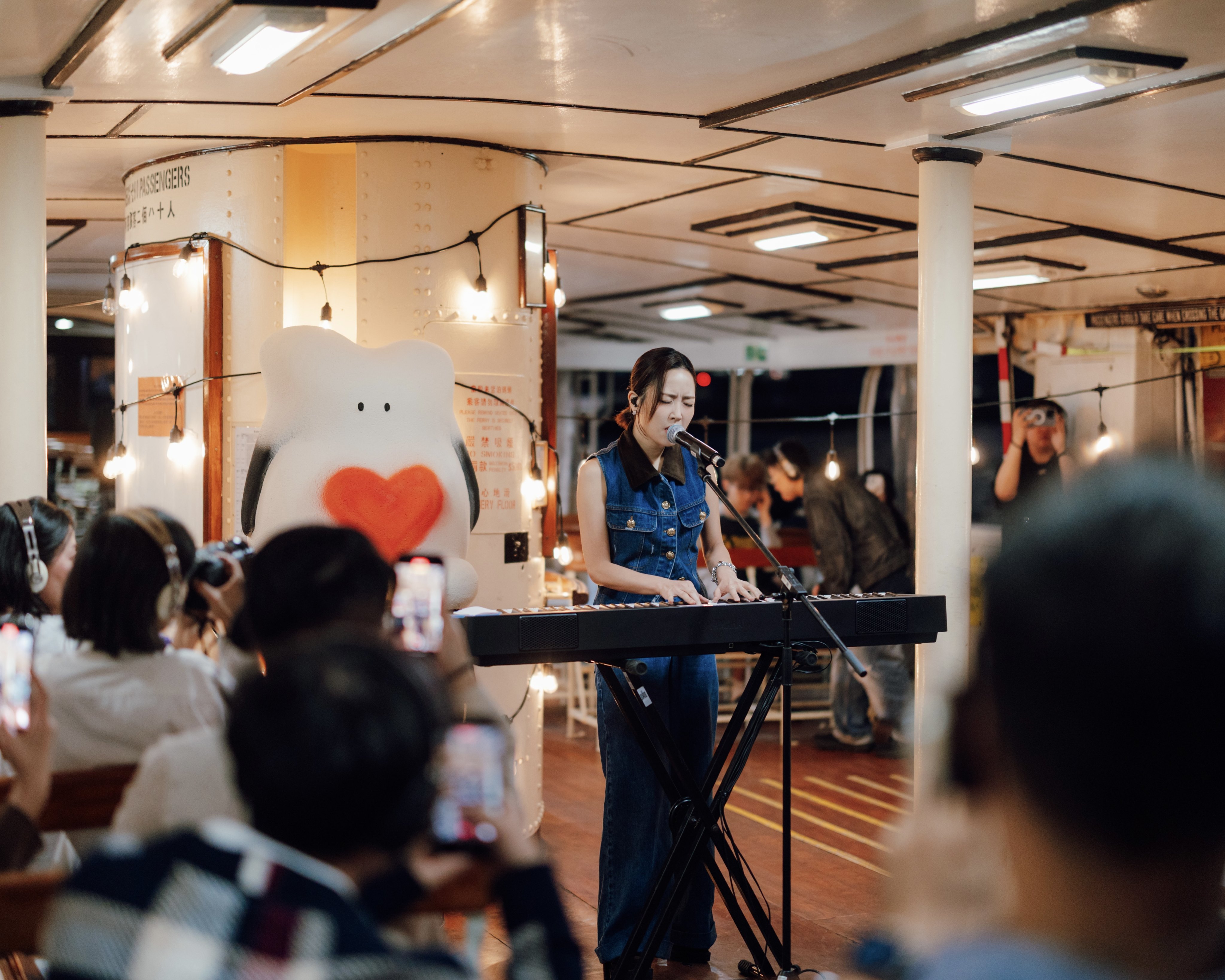 Cantopop artist Kiri Tse Hiu-ying threw an offbeat listening party on the Star Ferry for her new album. Photo: Warner Music Hong Kong
