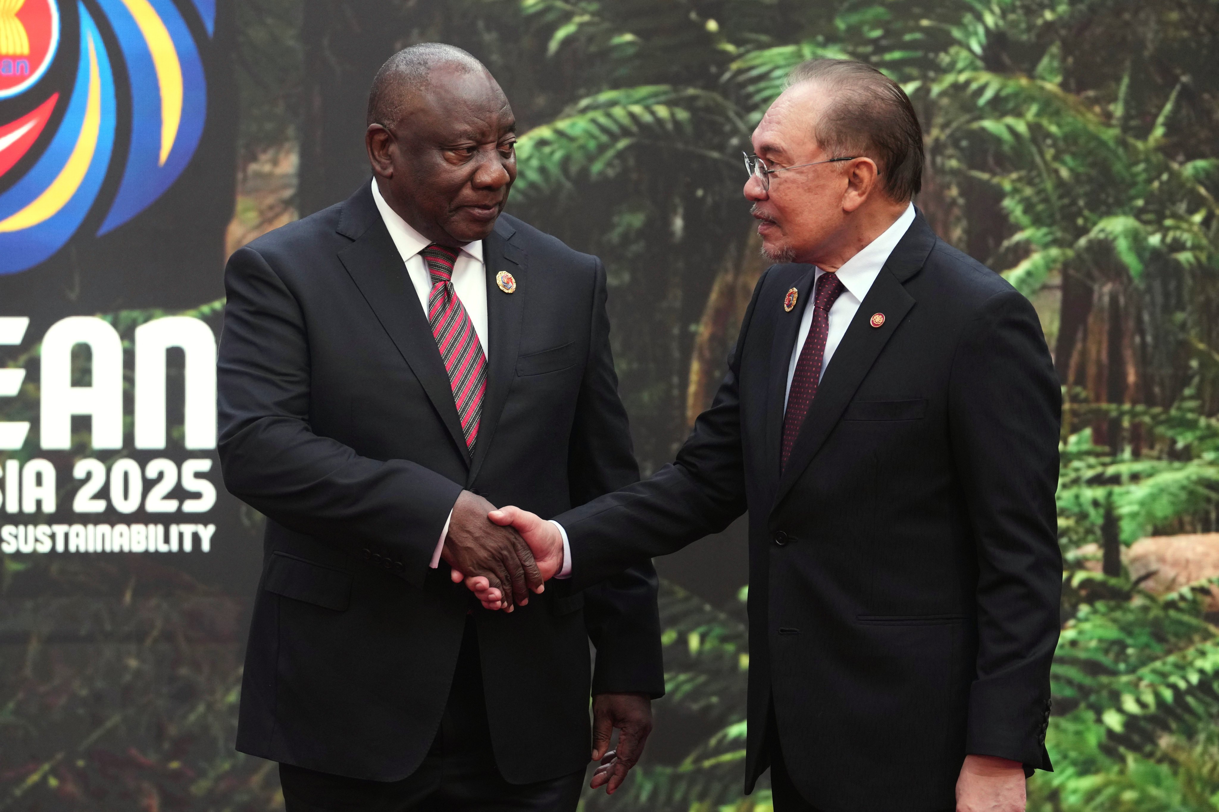 Malaysia’s Prime Minister Anwar Ibrahim (right) with South Africa’s President Cyril Ramaphosa during the Asean summit in Kuala Lumpur on October 26, where both countries agreed to boost cooperation in several areas. Photo: AP