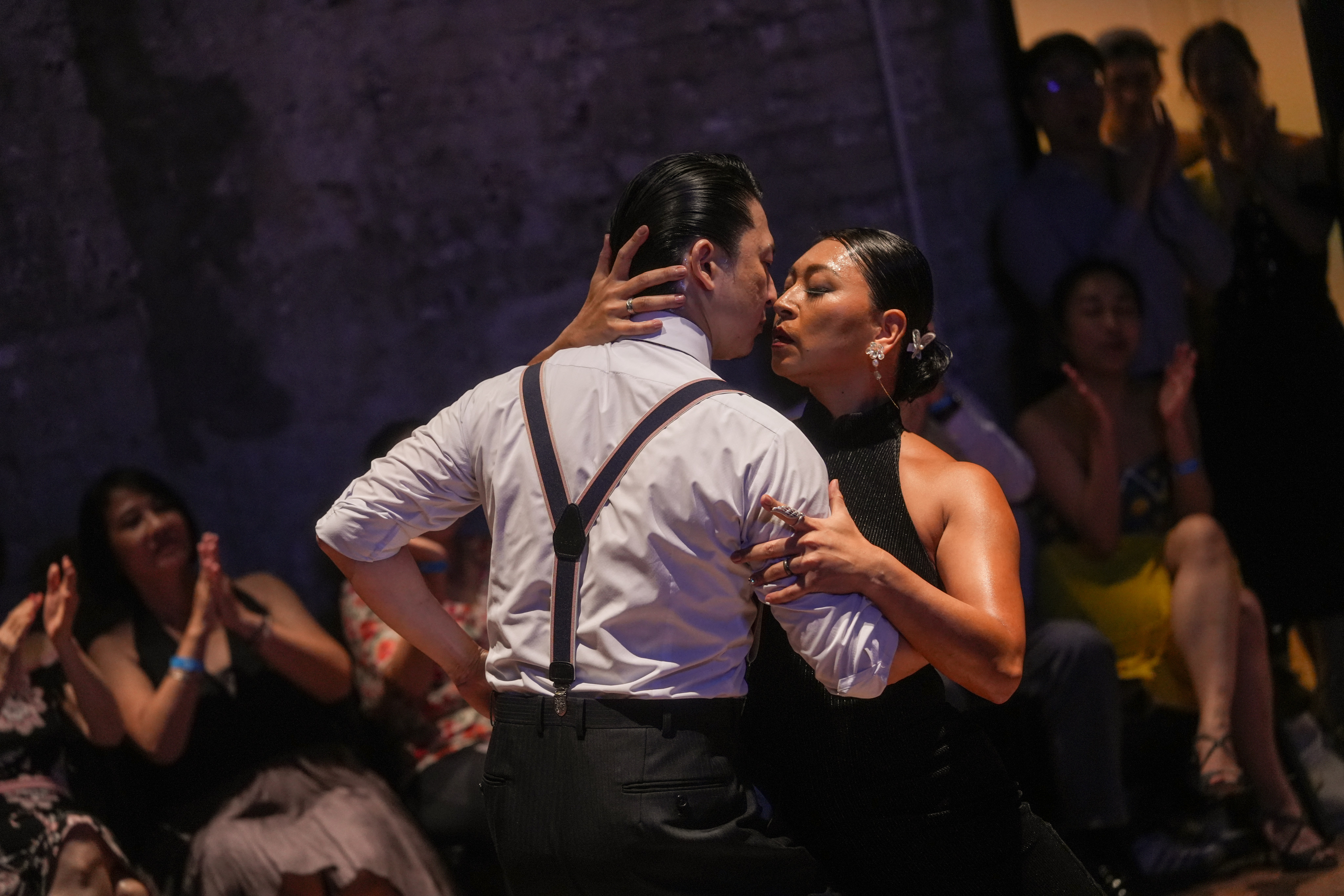 Professional dancers Kyoko and Tzu-Han performed in Fringe Club, Central on October 14. Photo: Sun Yeung