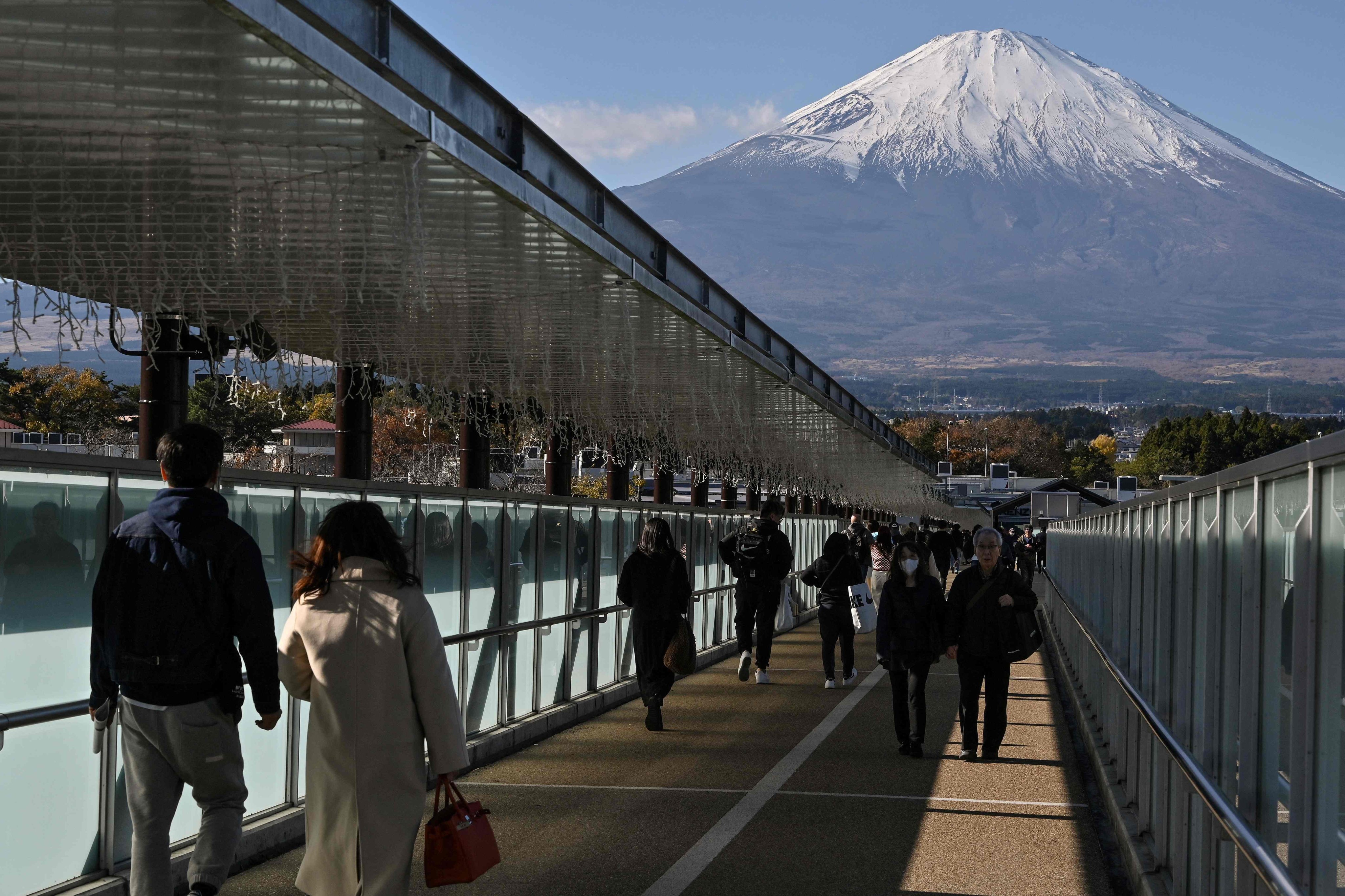 About 491,000 air tickets from mainland China to Japan were cancelled within a short period after carriers swiftly announced free refunds or itinerary changes for flights booked through December 31. Photo: AFP