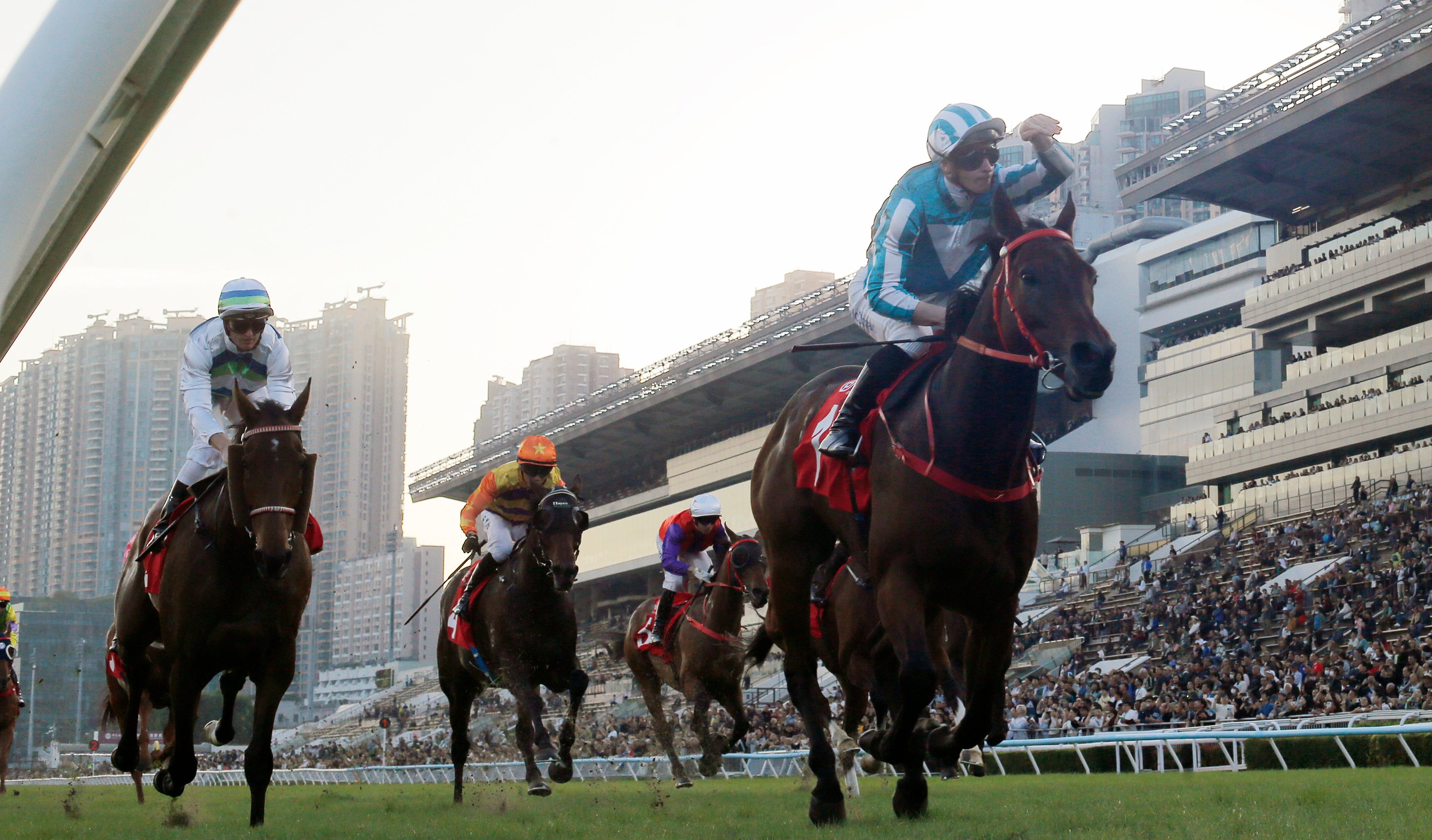 Romantic Warrior defeats Voyage Bubble at Sha Tin on Sunday. Photo: Kenneth Chan