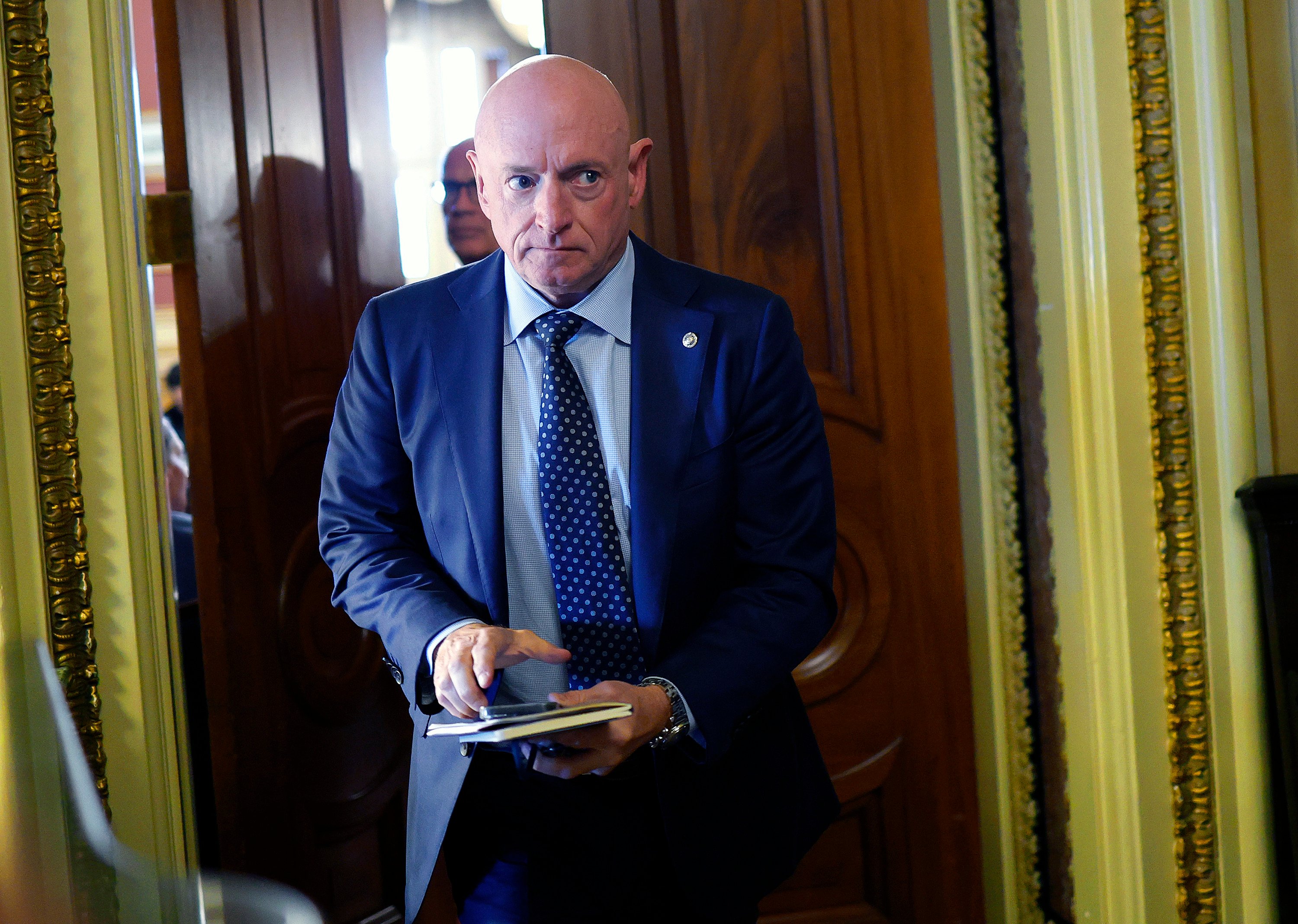 US Senator Mark Kelly. Photo; Getty Images