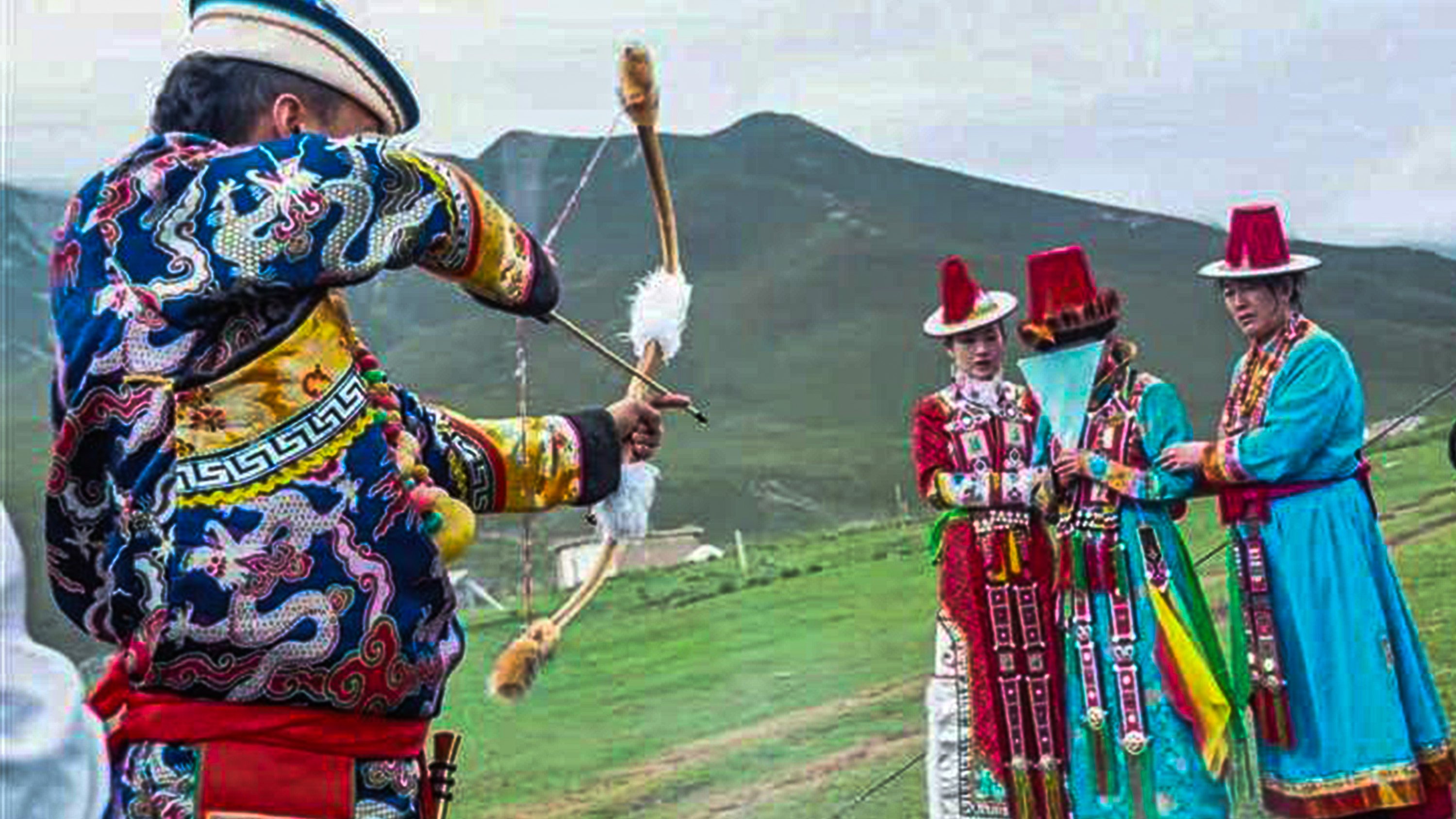 A wedding tradition among the Yugur ethnic group in China involves the groom shooting three arrows at the bride’s clothing to dispel evil spirits and bring eternal love. Photo: gansu.gscn.com.cn