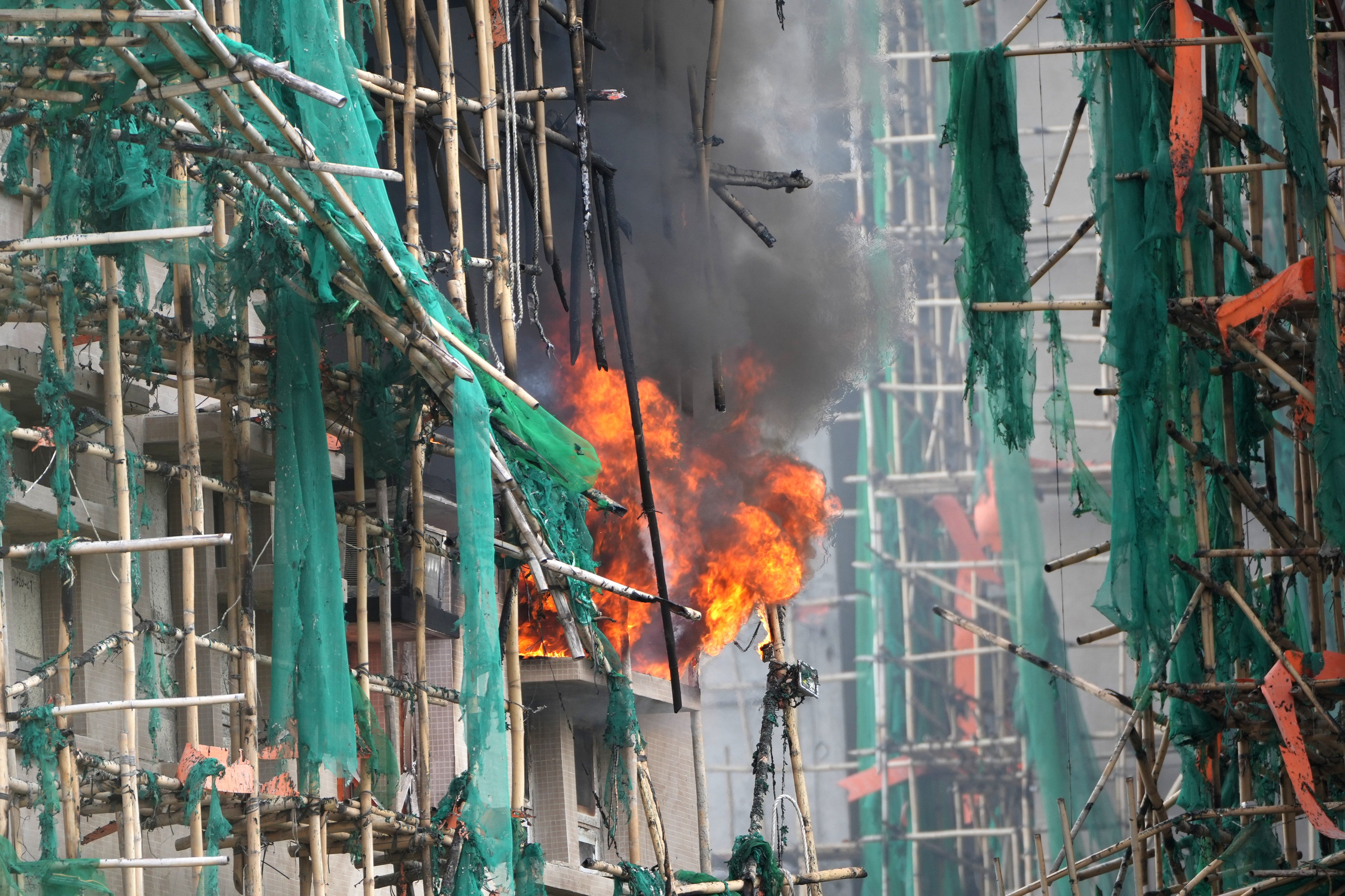 scmp.com - Edith Lin - Construction clampdown needed after fire but industry must act too: experts