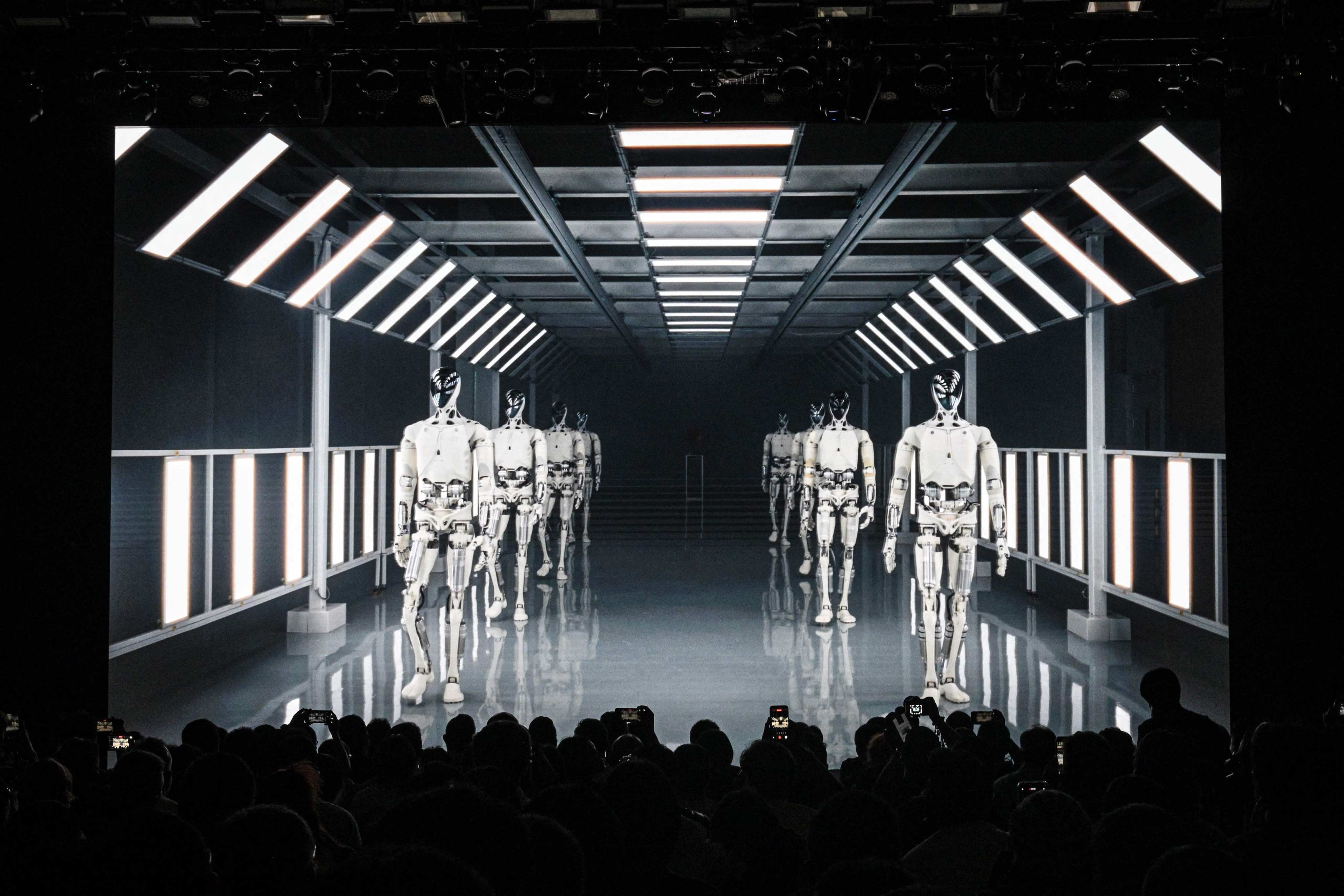 scmp.com - Xinyi Wu - China's top economic planning agency warns of rise of too many robots