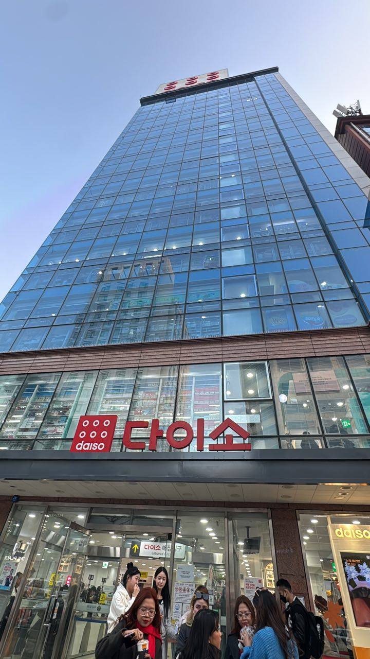 A Daiso store in South Korea. Photo: Instagram/daisodaiso-idaeyeog