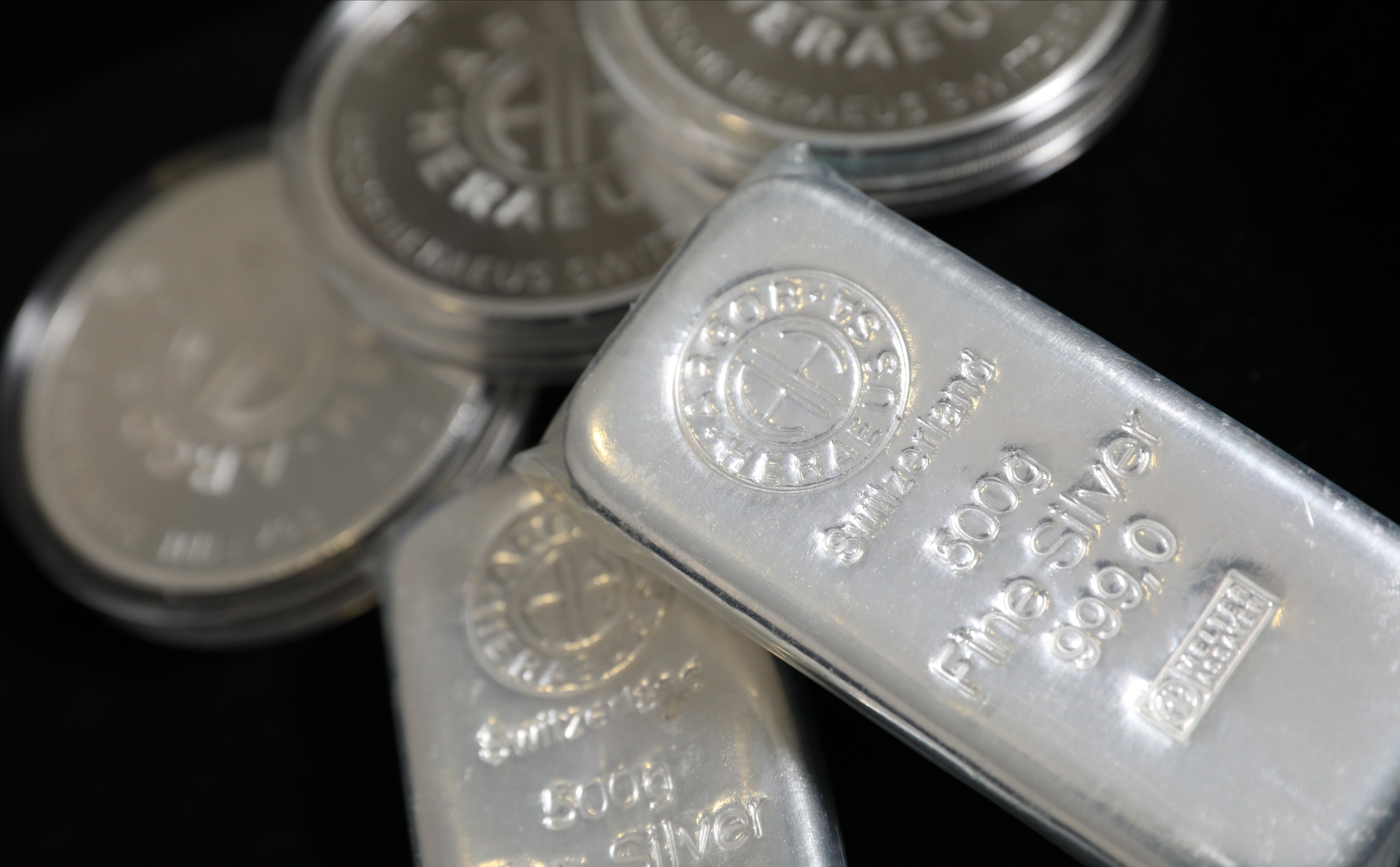 Silver, like gold, has been boosted by increased expectations that the US Federal Reserve will cut interest rates this month. Photo: May Tse