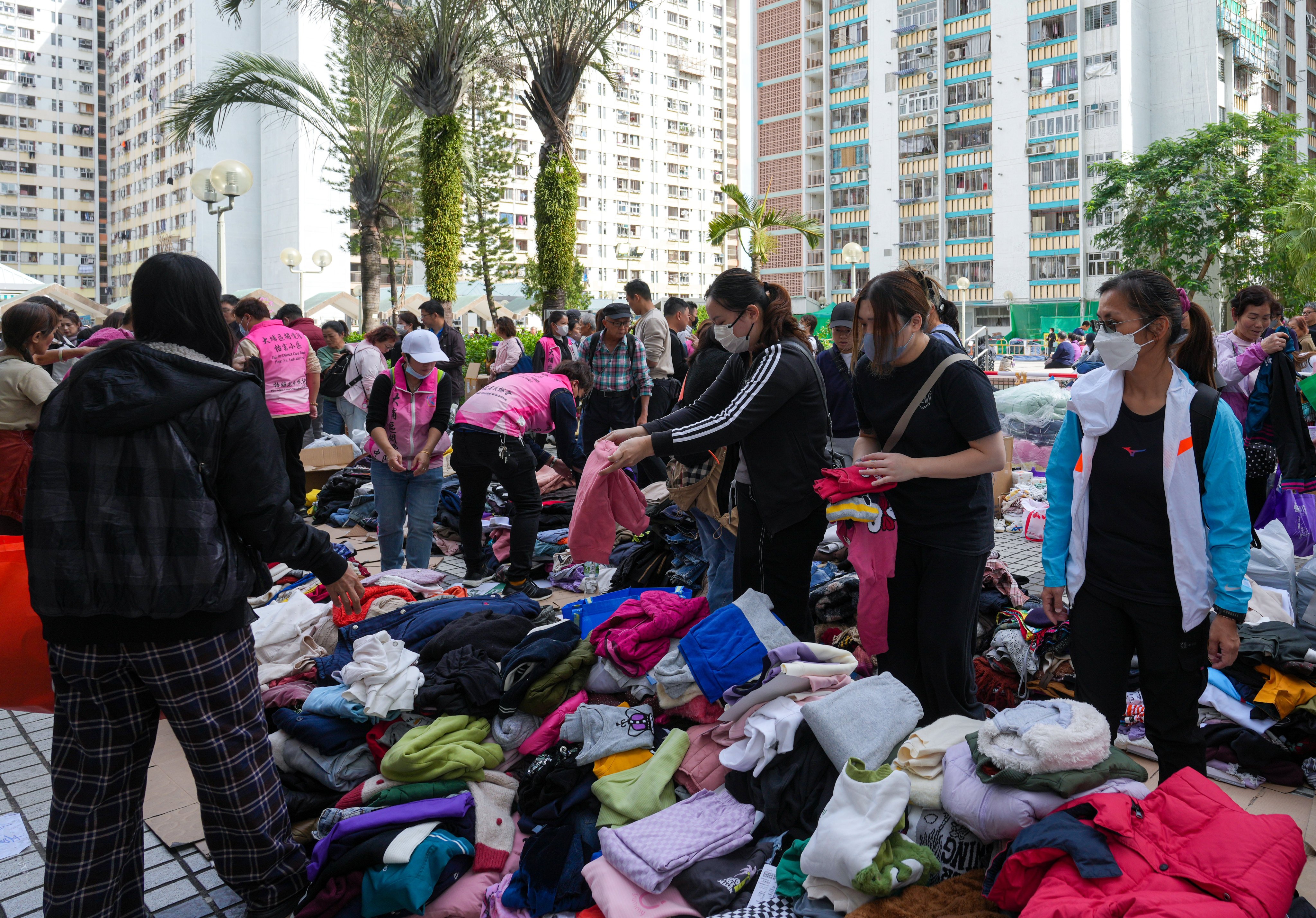 Support Wang Fuk Court fire victims with donations of essentials, pet care and food. Photo: Sam Tsang