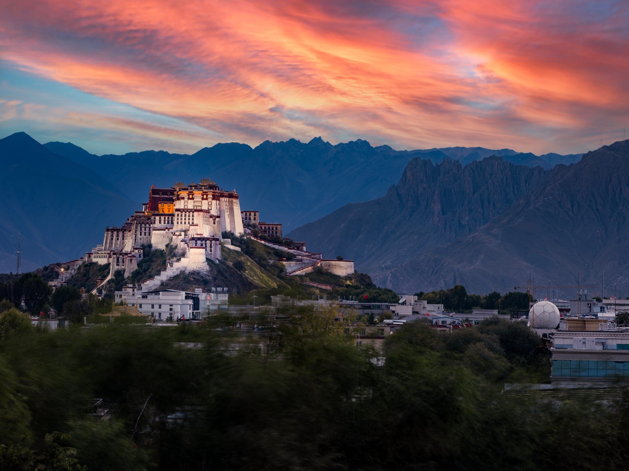 The Potala Palace stands as a symbol of Xizang and holds great significance for all pilgrims. Photo: Shutterstock The Potala Palace stands as a symbol of Xizang and holds great significance for all pilgrims. Photo: Shutterstock