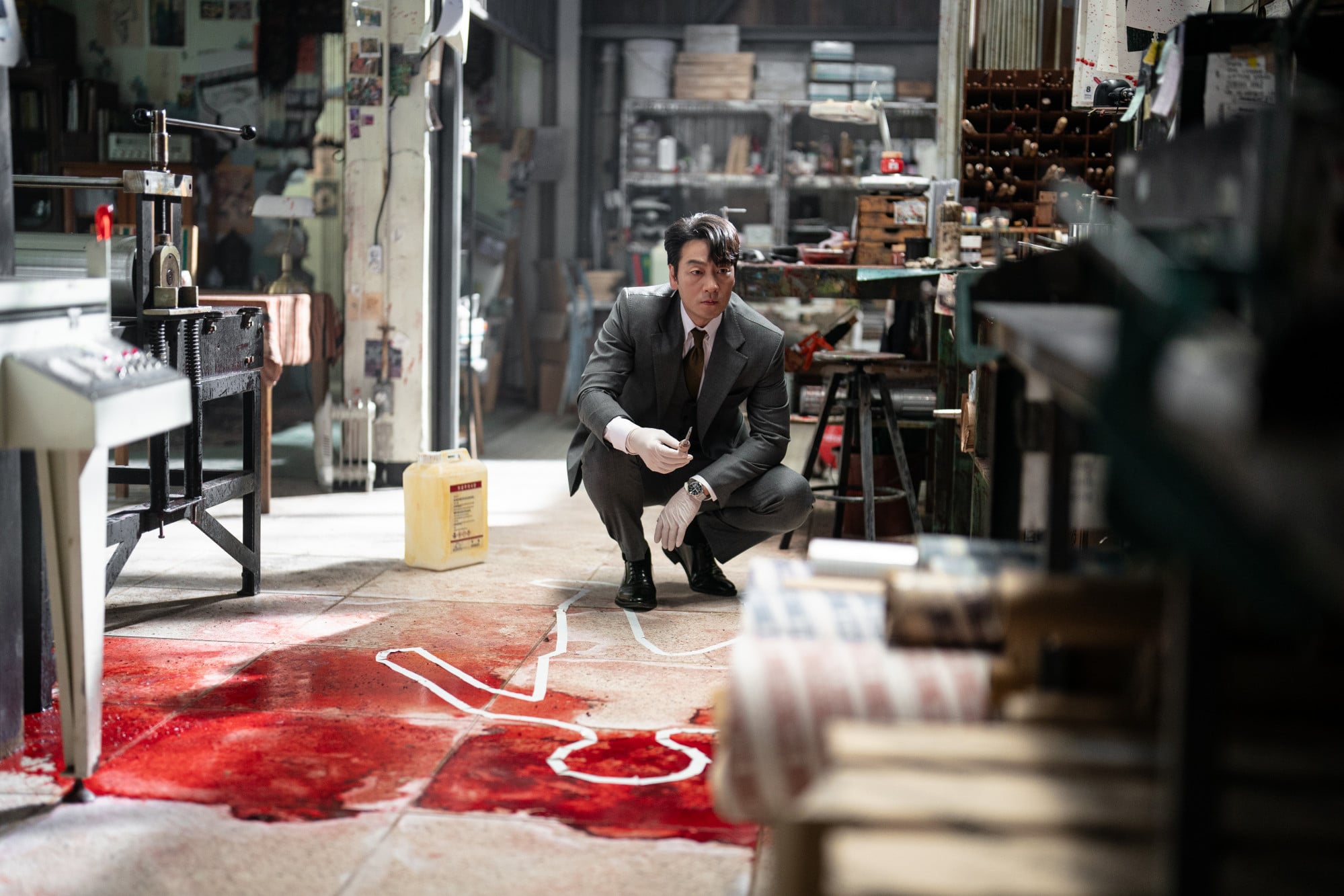 Park Hae-soo as prosecutor Baek Dong-hun in a still from 'The Price of Confession.' Courtesy of Netflix 