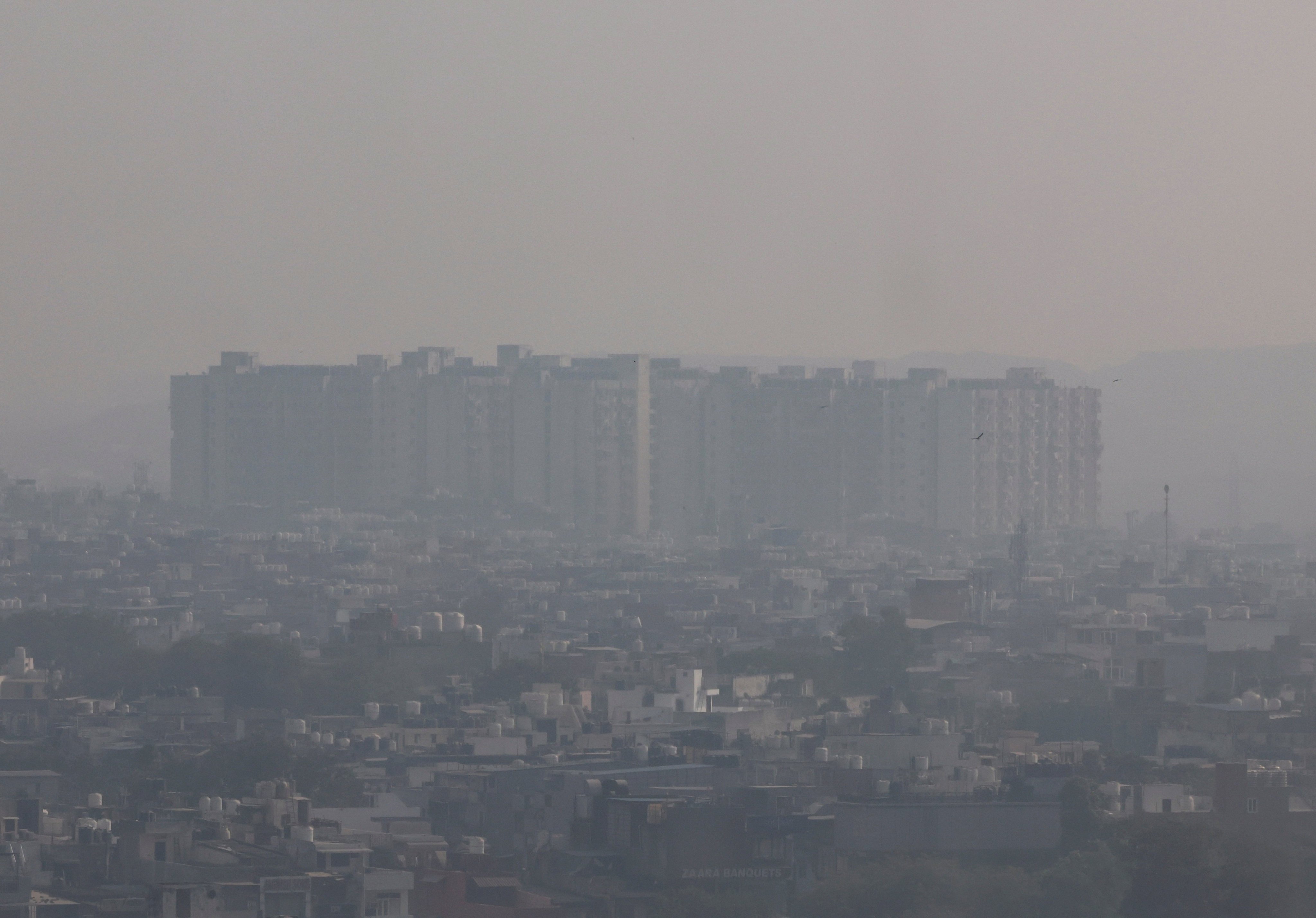 Buildings are shrouded in smog, in New Delhi, India, on November 29. Photo: Reuters