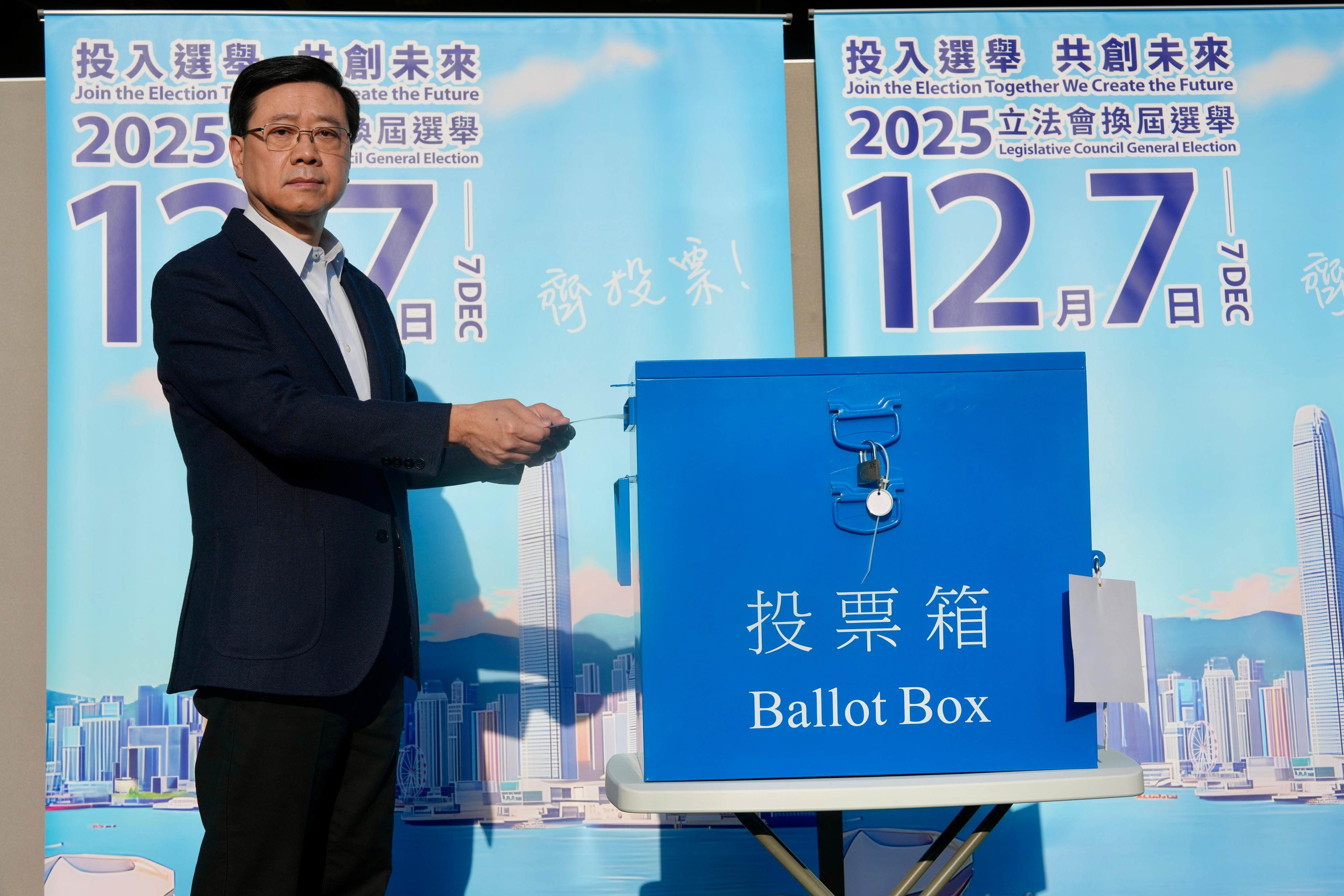 City leader John Lee casts his vote. Photo: Sam Tsang
