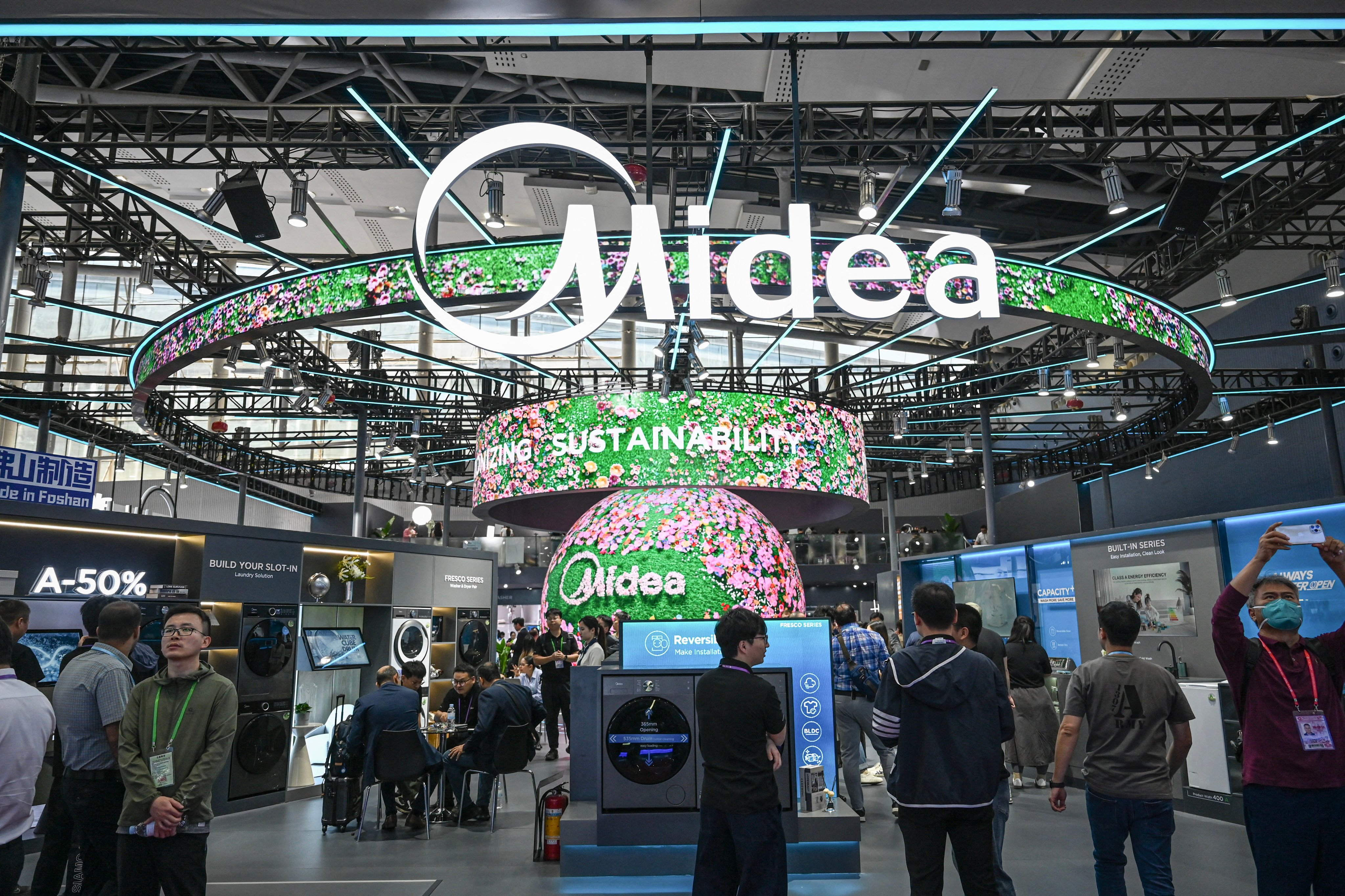 The Midea booth is seen at the Canton Fair in Guangzhou, in southern China’s Guangdong province, April 15, 2025. Photo: AFP