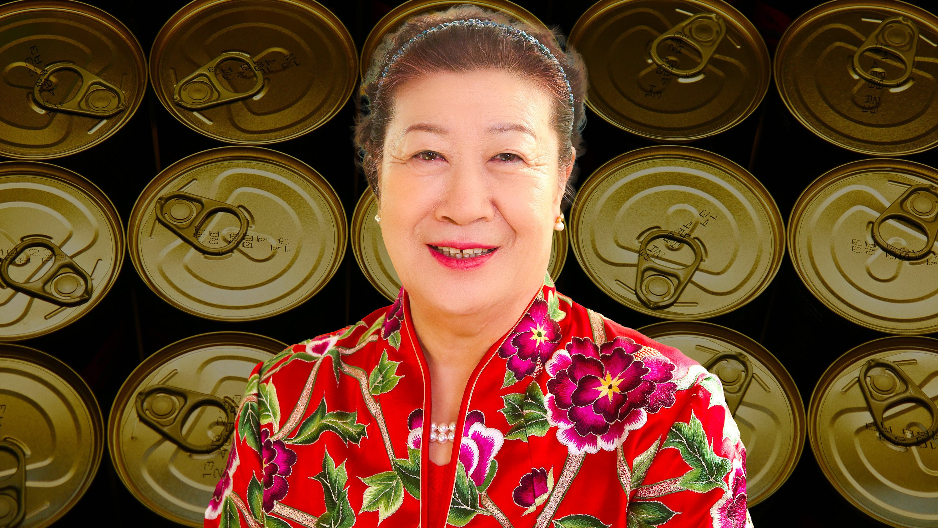 After retiring at 50, Guan Yuxiang, acclaimed as China’s “Drink Can Queen,” reinvented her career from a factory worker to a highly successful entrepreneur. Photo: SCMP composite/Shutterstock/orgtech.cn