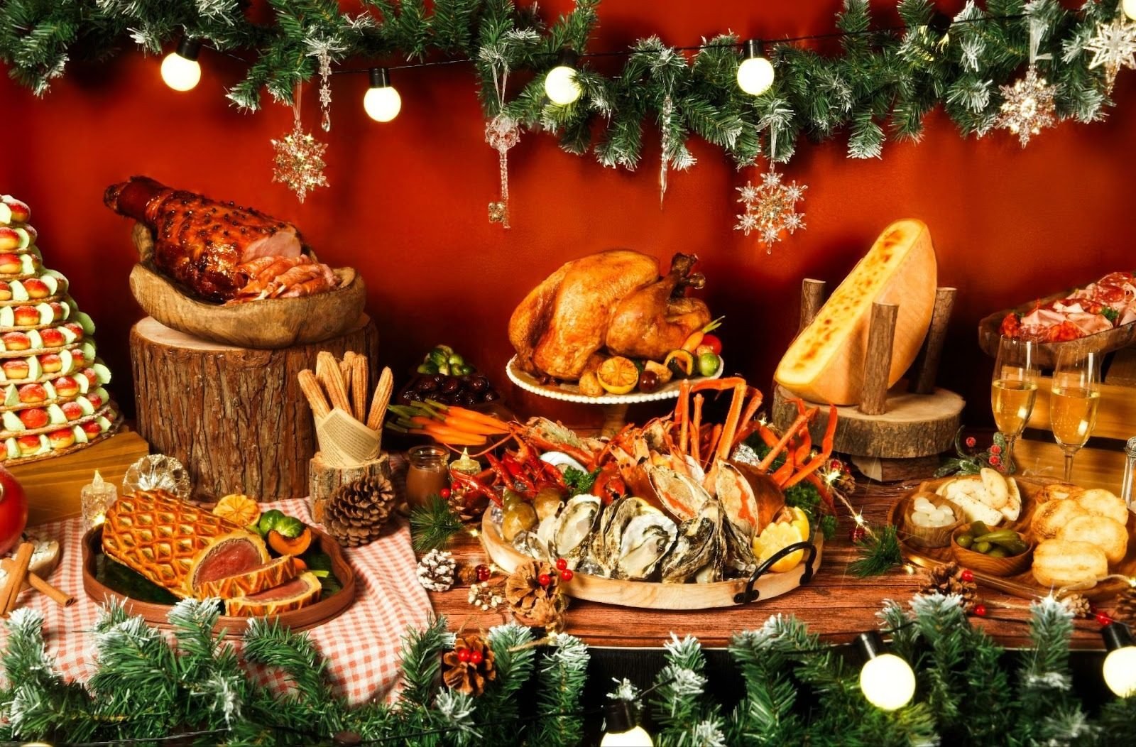 Until December 31, The Astor at the Eaton HK hotel transforms into a Christmas market, with its buffet taking centre stage. Photo: The Astor