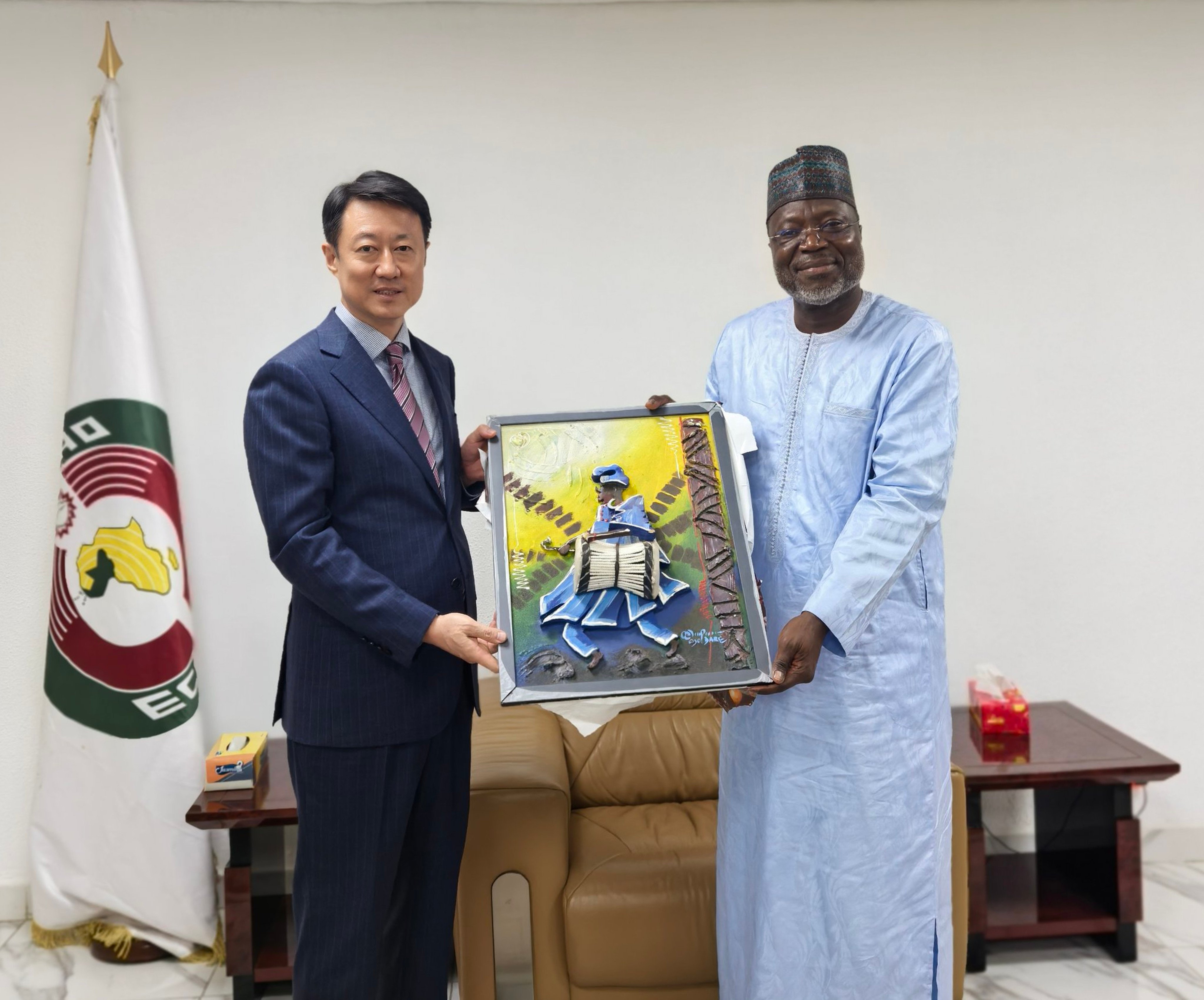 Chinese ambassador to Nigeria Yu Dunhai with Dr Omar Touray, president of the Ecowas Commission, in Abuja on December 4. Du visited the US$32 million China-built Ecowas headquarters in the Nigerian capital. 
Photo: X/YDunhai