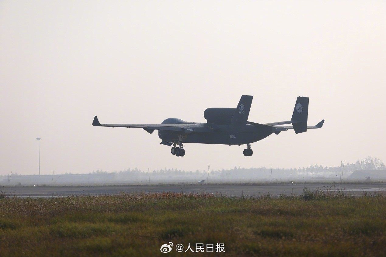 China says its Jiu Tian aerial “drone carrier” has completed its maiden flight in the western province of Shaanxi, described as a “breakthrough” by state media. Photo: Weibo/人民日报