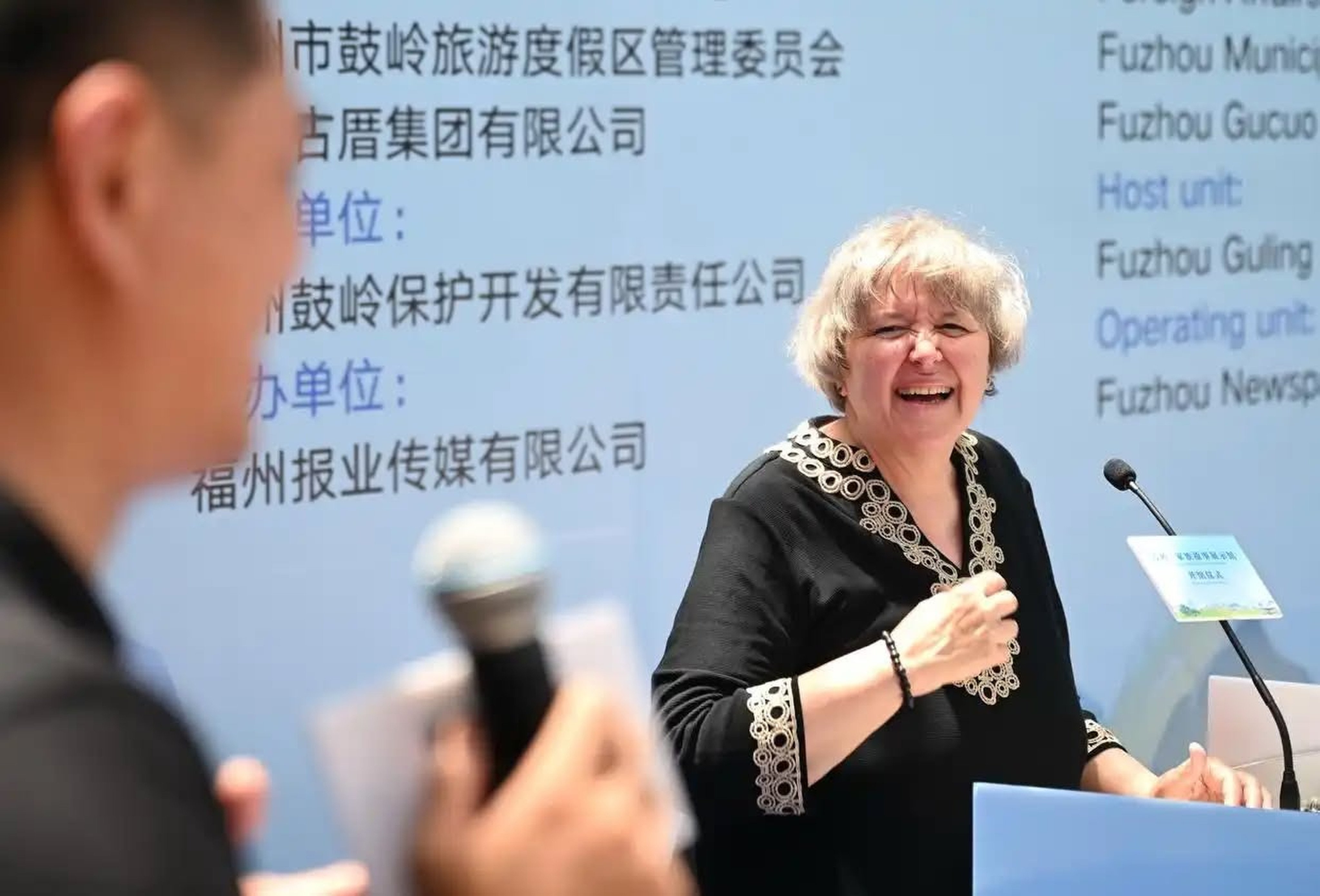 Elyn MacInnis and her family share a bond with China that was forged during the second world war and now spans three generations. Photo: Xinhua