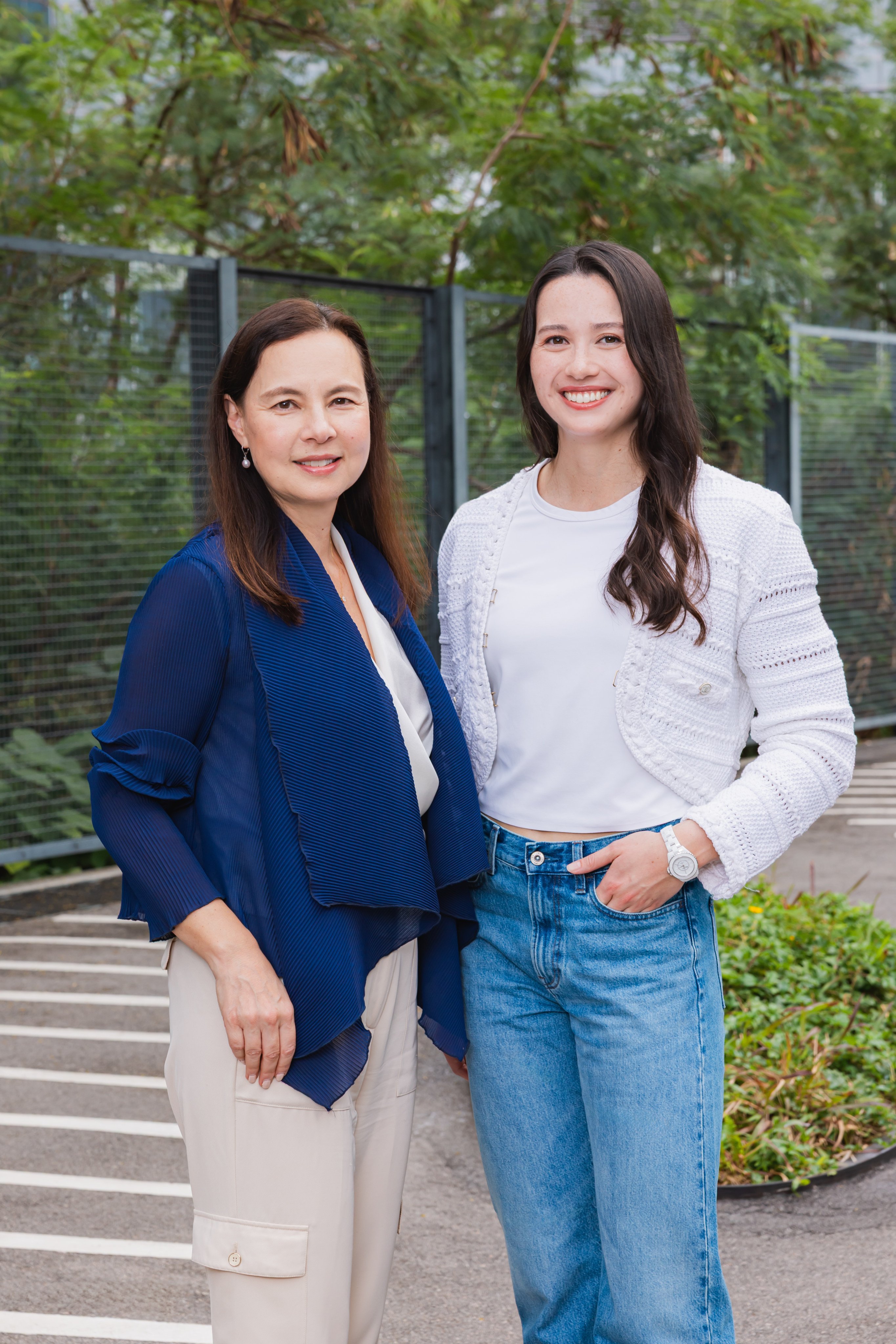 Joanna Hotung (left), director of the Hotung Mills Education Foundation, and Olympic swimmer Siobhan Haughey. Photo: Handout