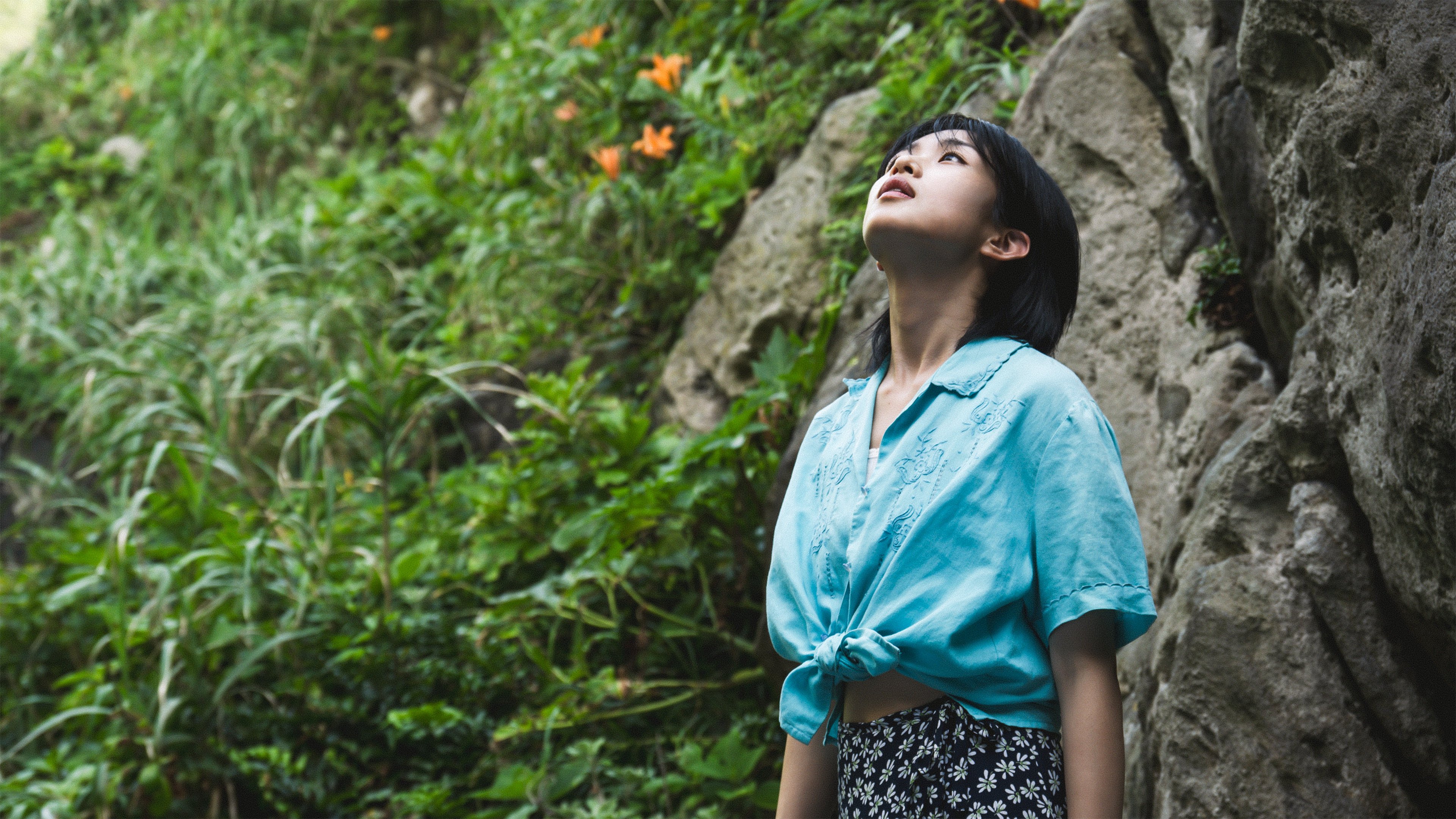 Yuumi Kawai in a still from Two Seasons, Two Strangers