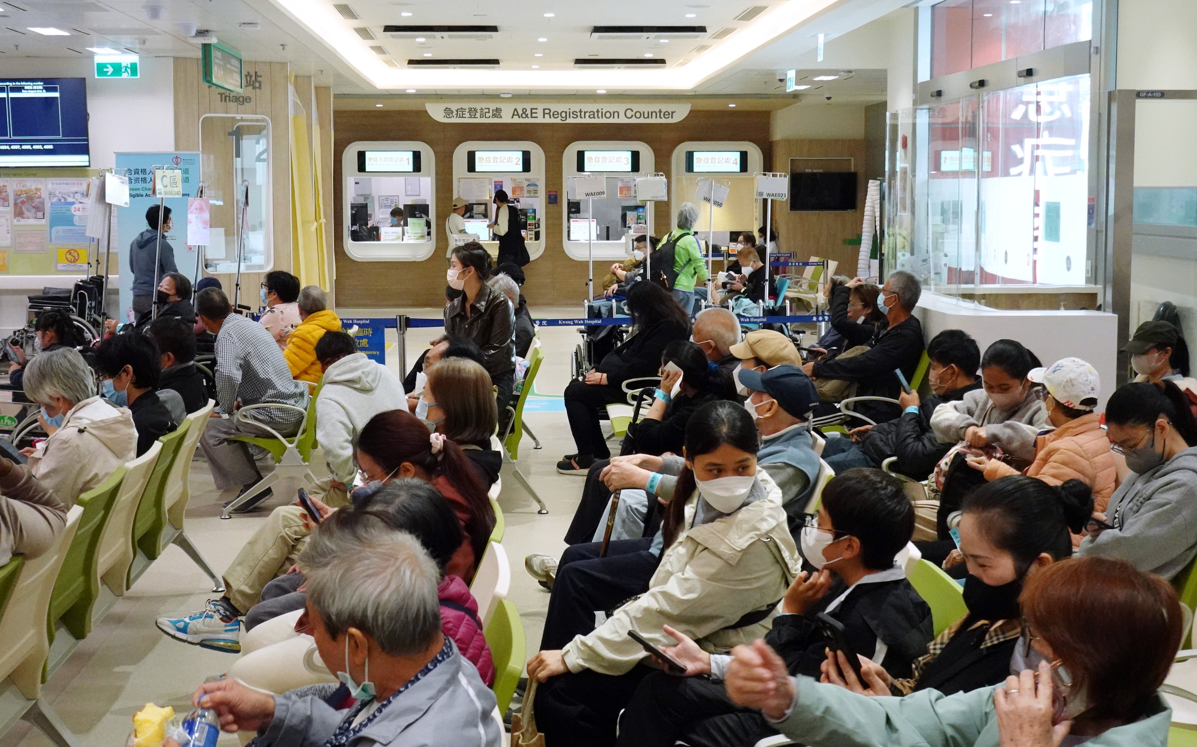 The Hospital Authority says public hospitals will accommodate patients during the implementation of new A&E fees. Photo: Sun Yeung