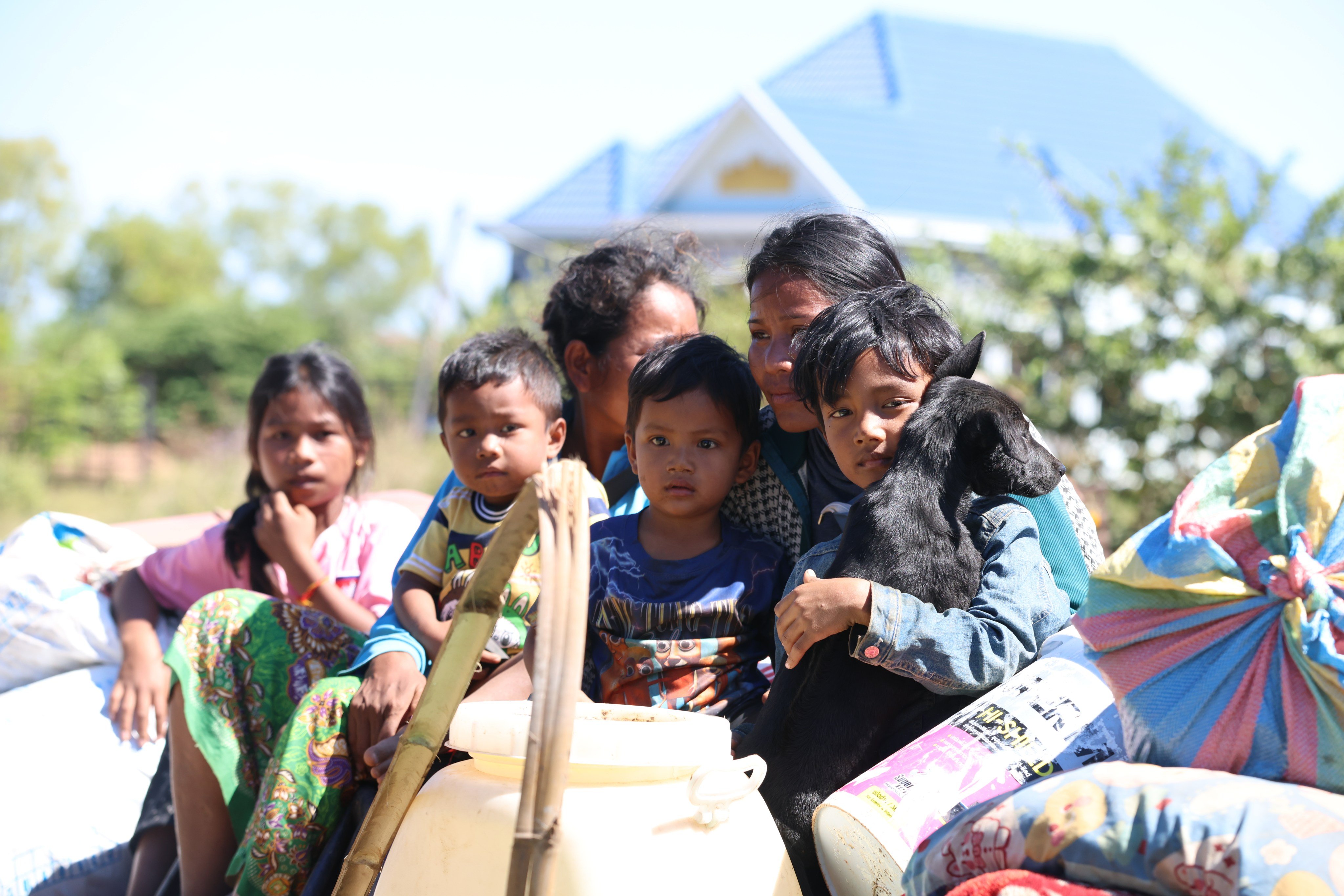 Civilians flee Srei Snam district in Cambodia’s Siem Reap province on Monday following an attack by Thai military forces. Photo: Agence Kampuchea Presse via Xinhua