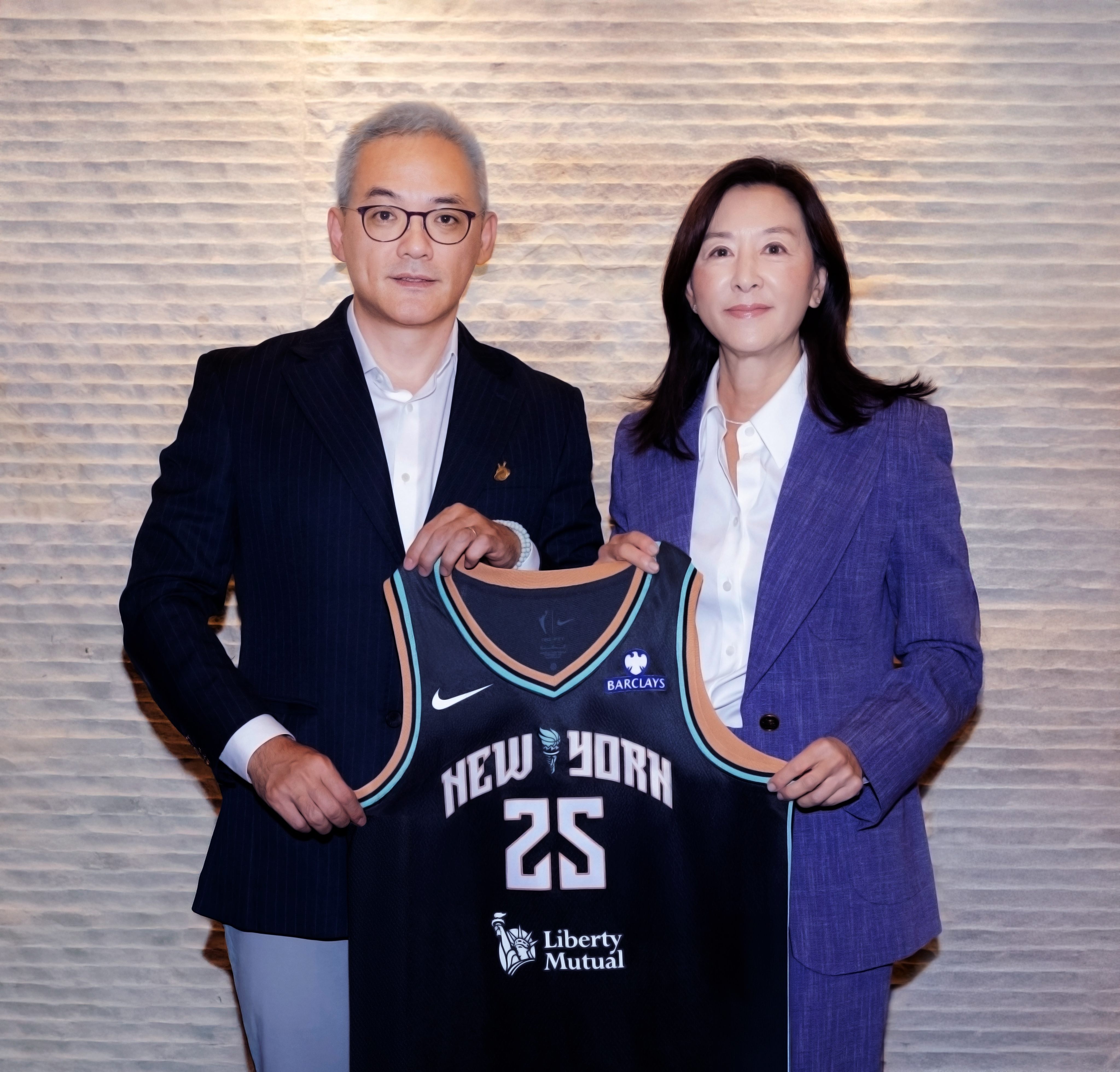 Peng Yang (left), CEO of Ant International, with Clara Wu Tsai, governor of New York Liberty. Photo: Handout