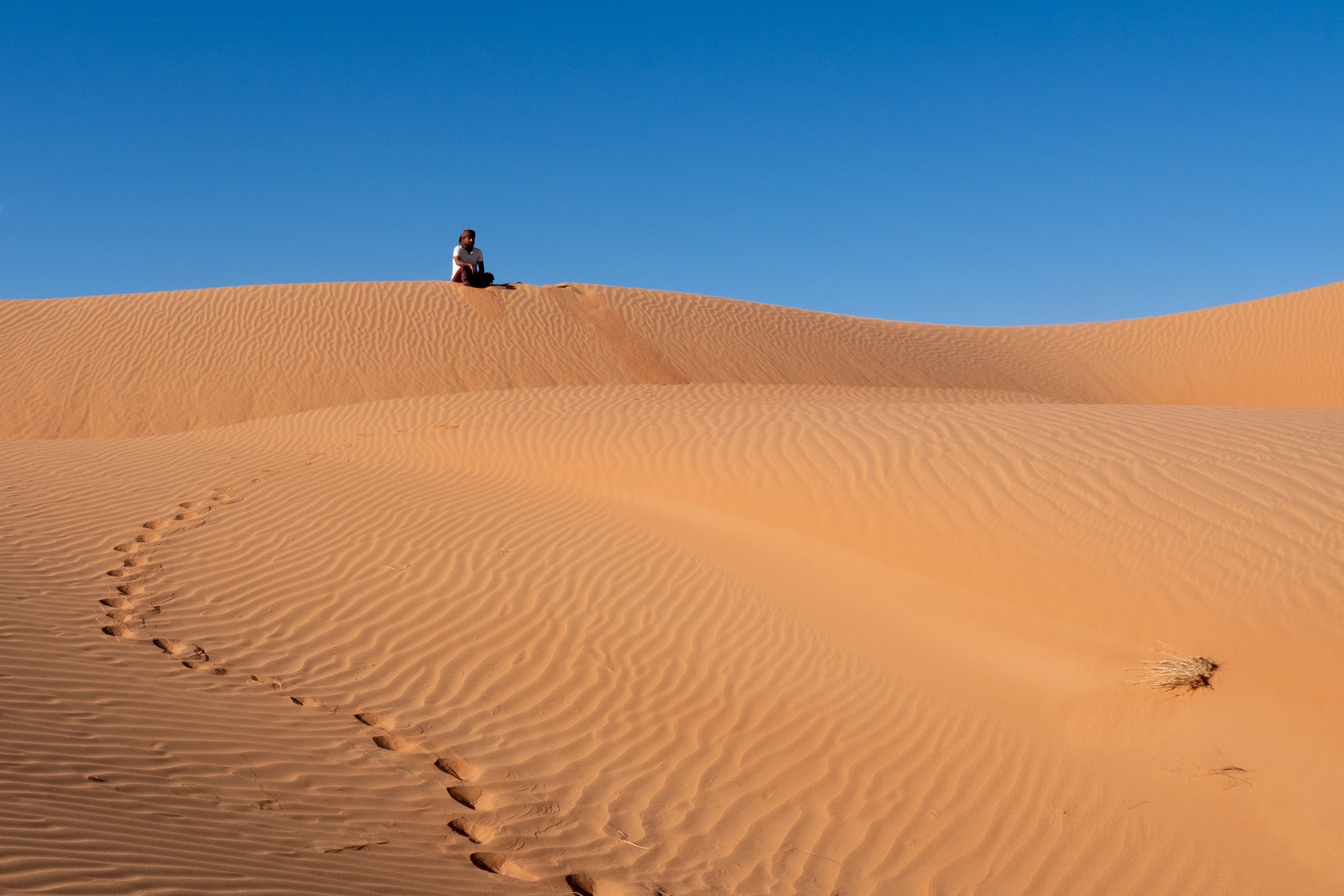 Dunes can rise up to 300 metres high in the Omani part of Rub’ al Khali, the world’s largest expanse of sand. Photo: Andreas Drouve/dpa-tmn