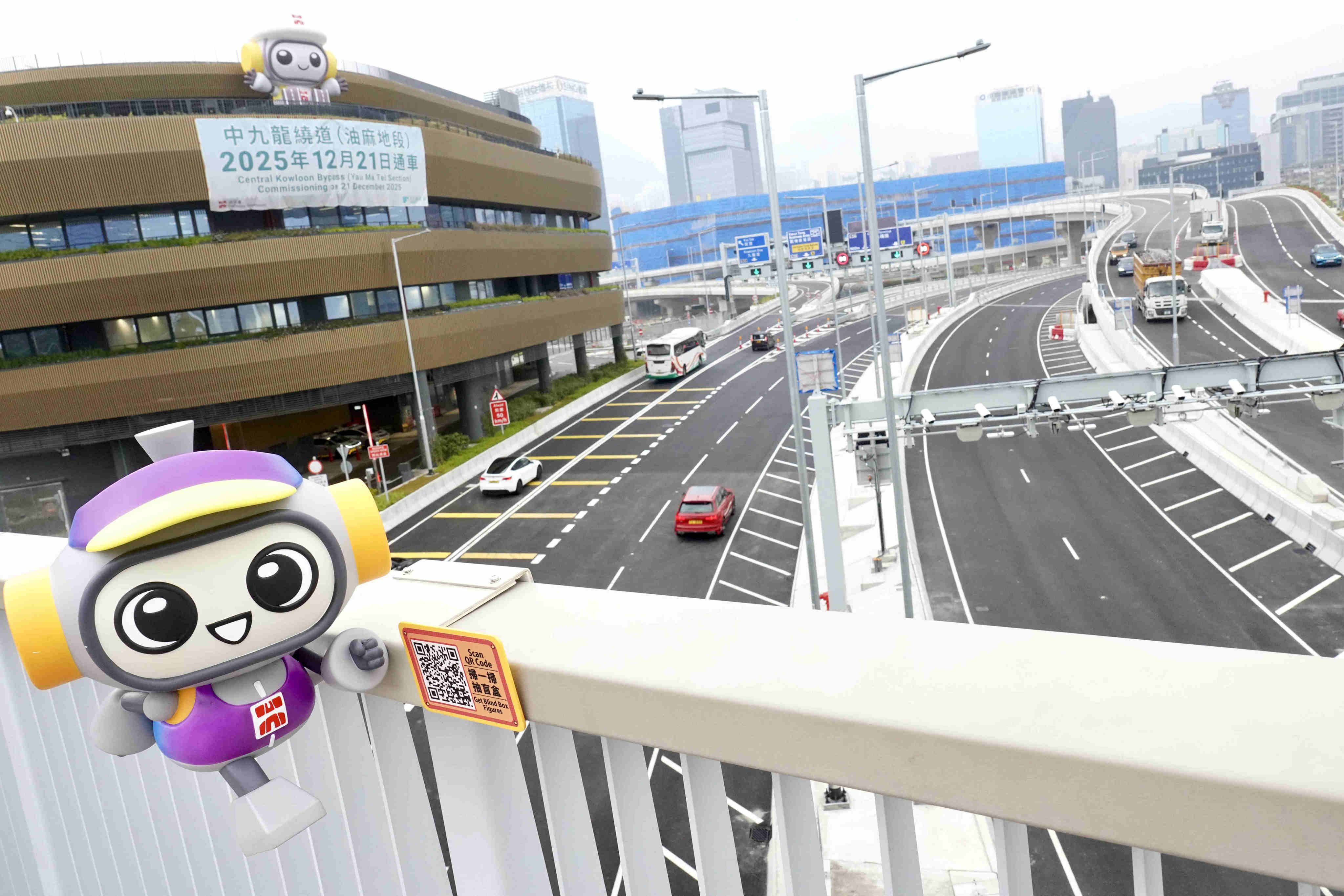 Transport chief Mable Chan says operations went smoothly on the first day of the newly opened Yau Ma Tai section of the Central Kowloon Bypass. Photo: Karma Lo