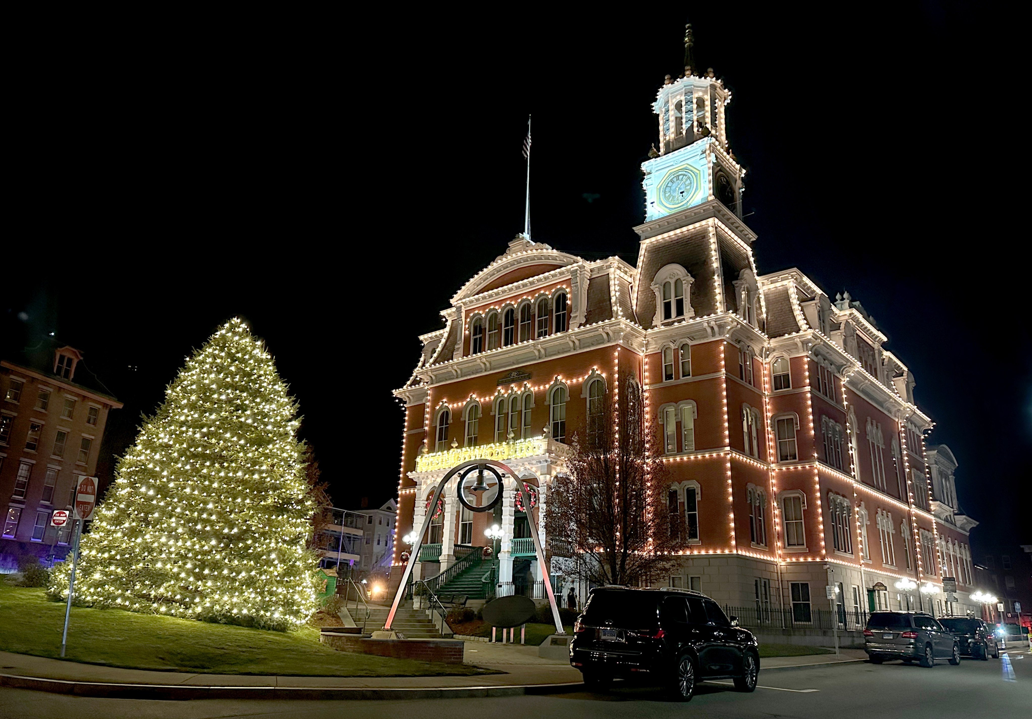 scmp.com - Associated Press - Tours to visit Christmas movie locations in US state prove huge hit