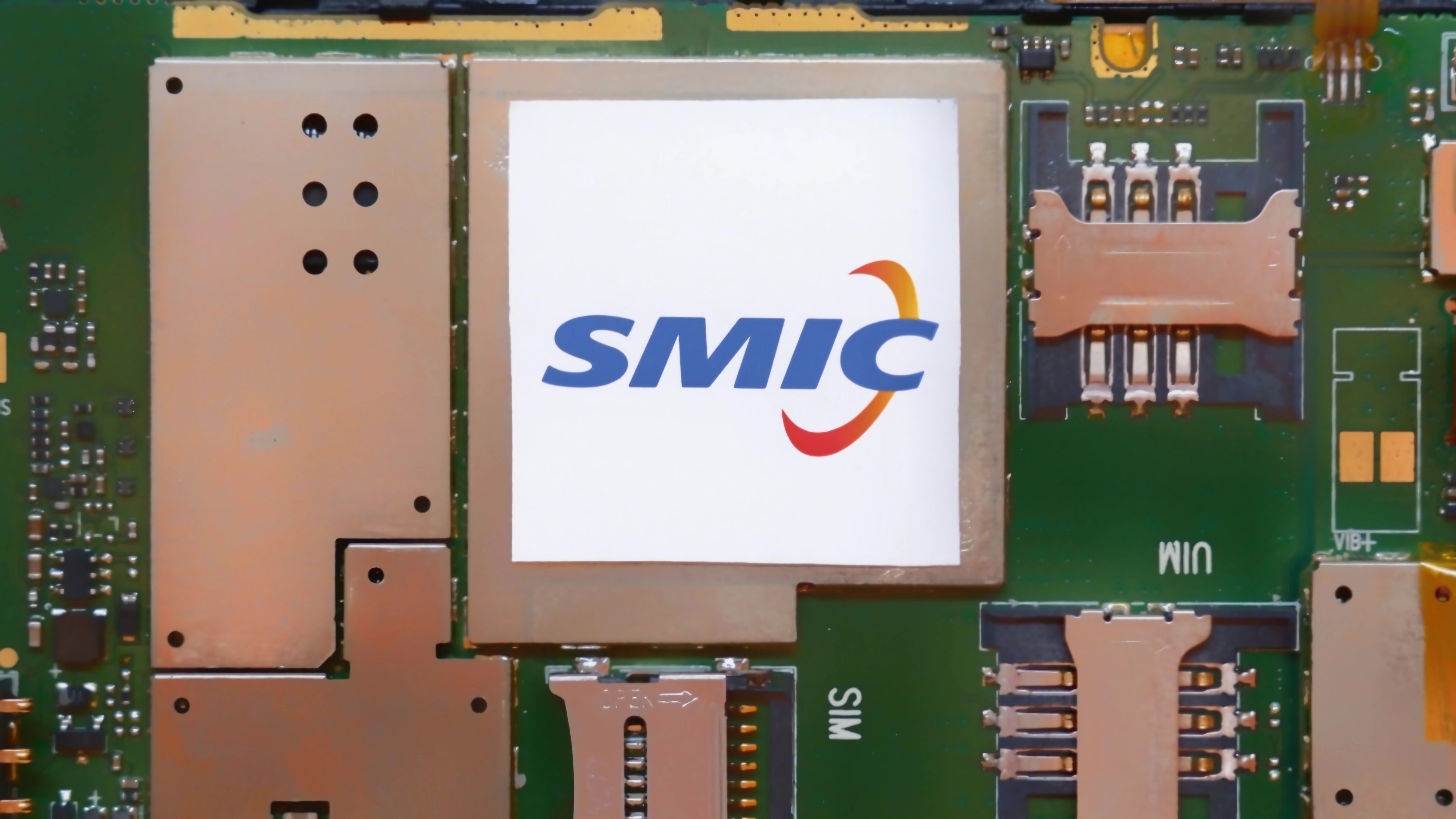 Chipmaker SMIC leads the gainers in Wednesday’s trading session. Photo: Shutterstock