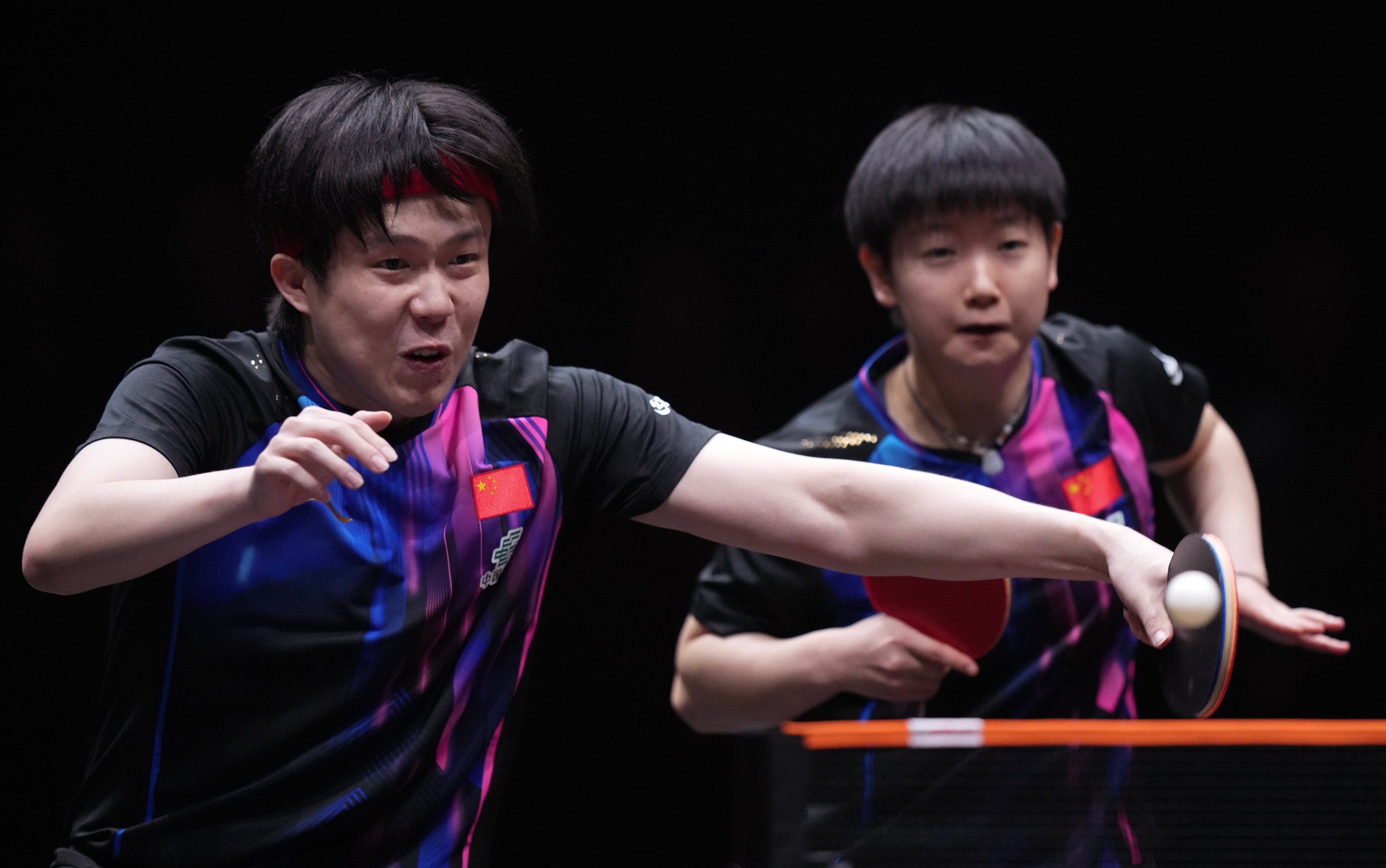 Wang Chuqin (left) and Sun Yingsha withdrew from their singles semi-finals through injury at the WTT Finals. Photo: Xinhua