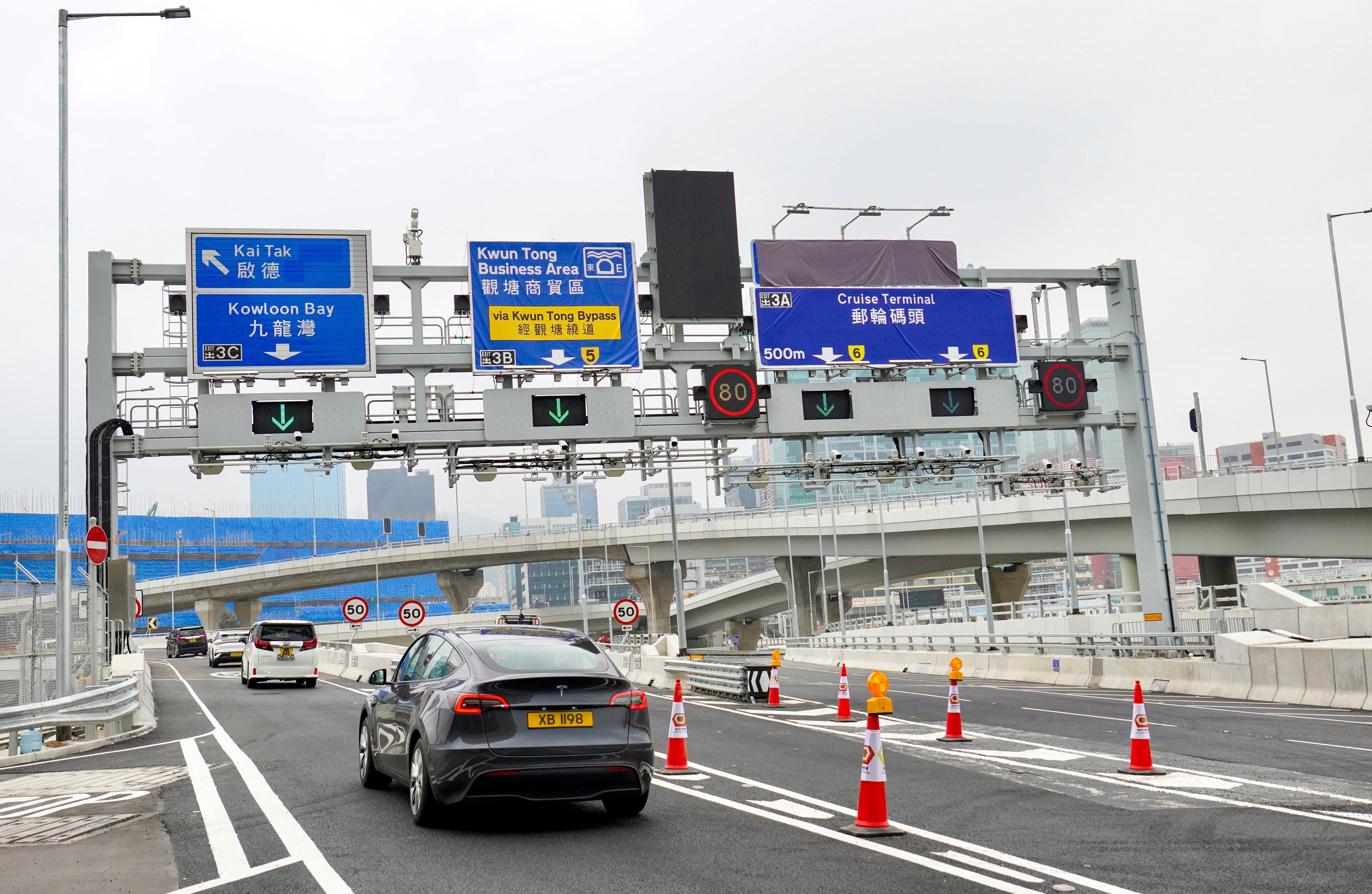Vehicles navigate the Yau Ma Tei section of the Central Kowloon Bypass during its first day of operation on December 22. Photo: Karma Lo