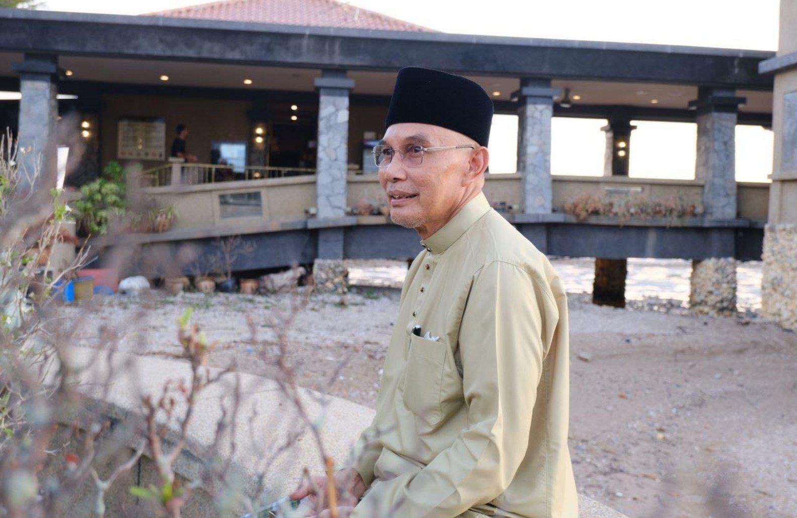 Mohd Shukri Ramli resigned as chief minister of Perlis amid party sackings. Photo: Facebook/Mohd Shukri Ramli