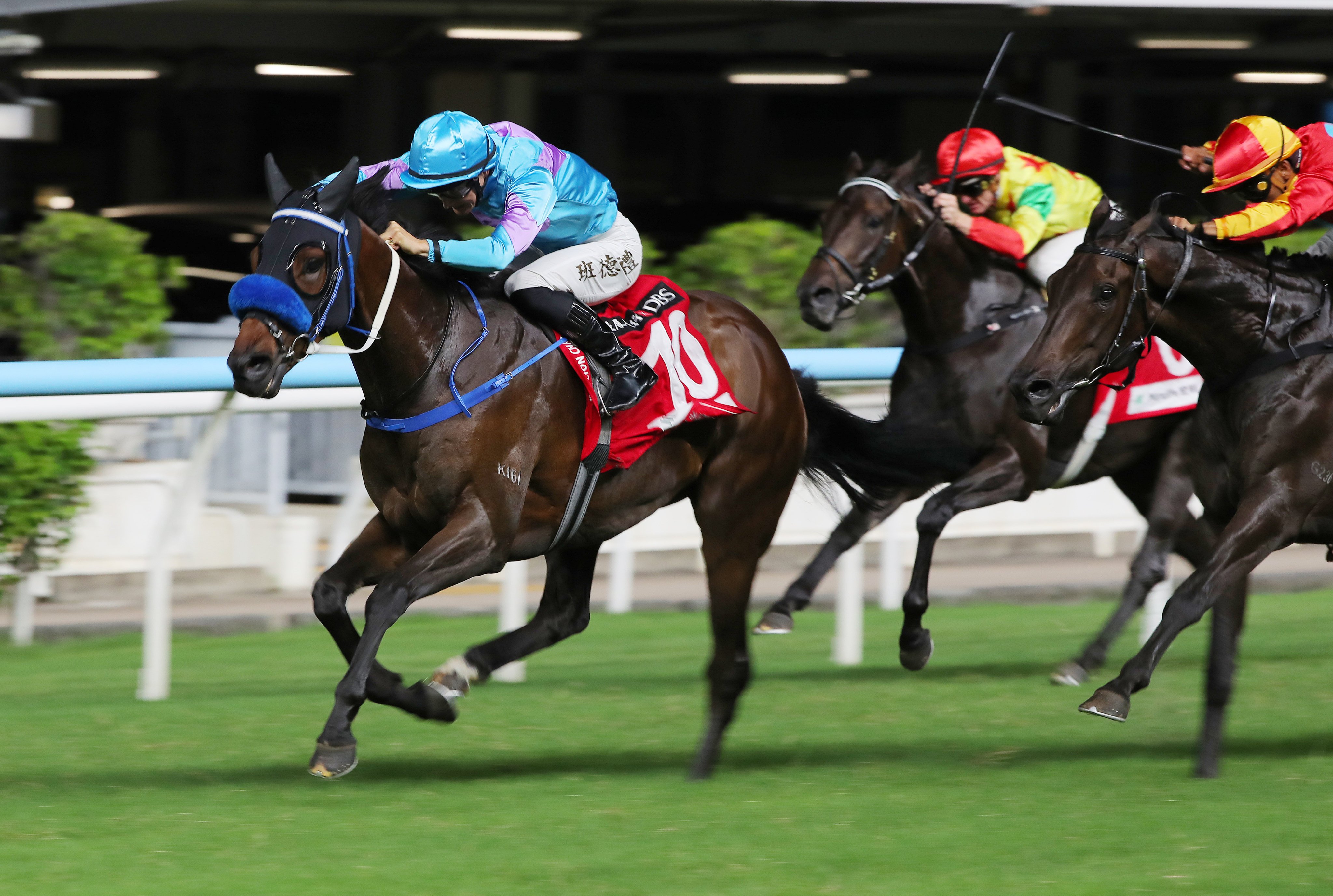 Lo Rider scores first up at Happy Valley under Harry Bentley. Photos: Kenneth Chan