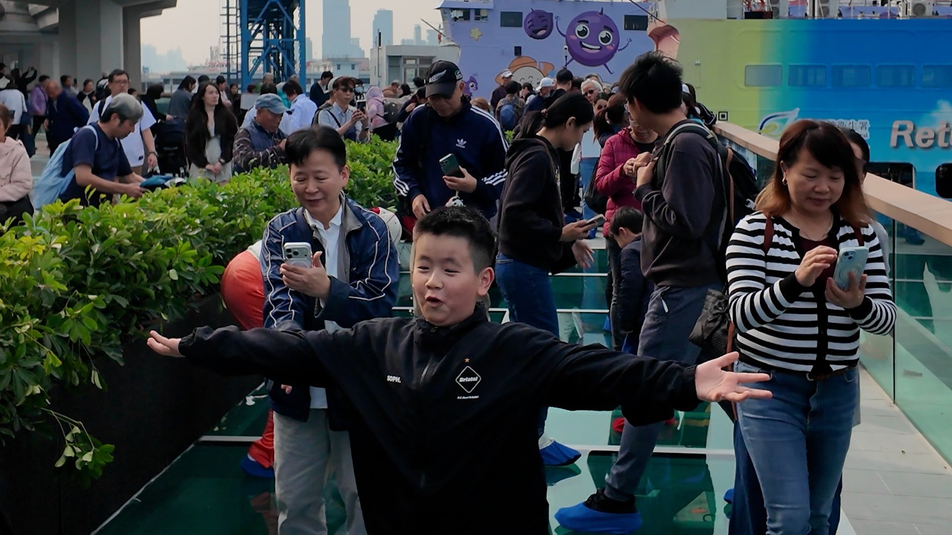 Hong Kong Island promenade fully connected after 16 years