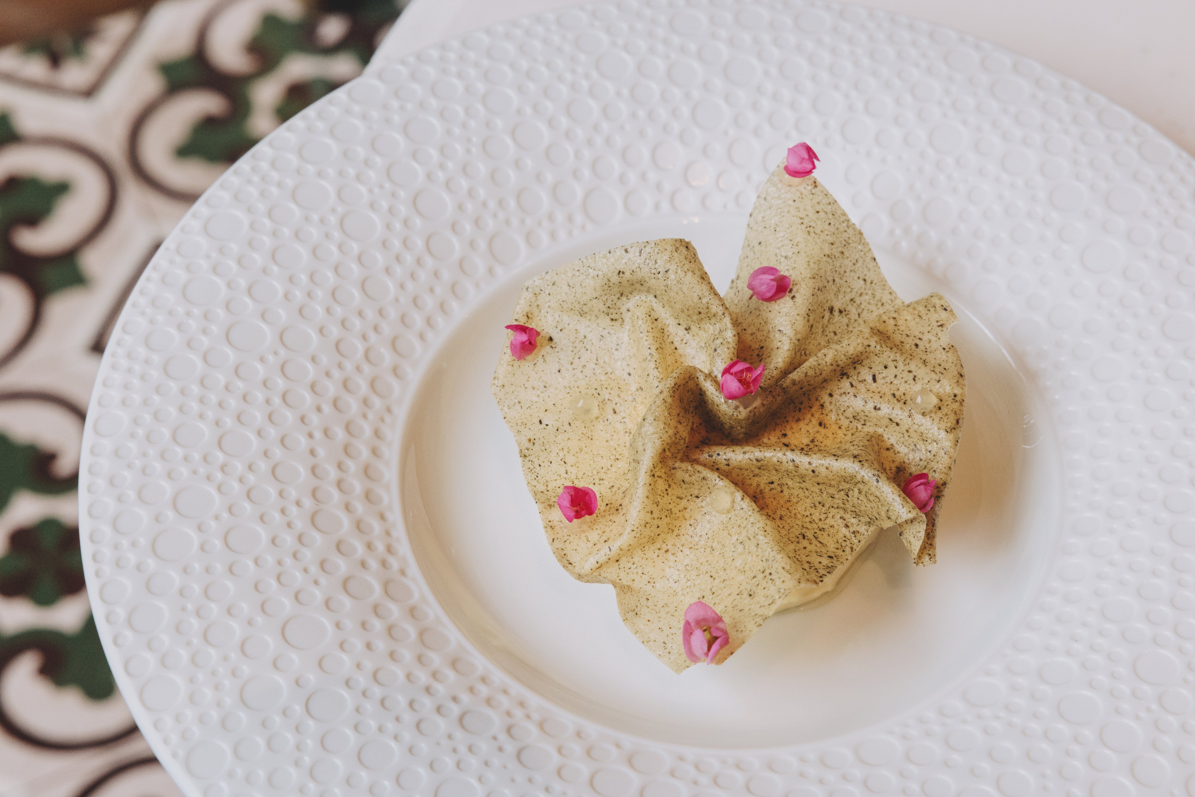 A dessert of durian espuma, blackberry and jasmine by Miko Calo. 06NOV25 SCMP / Jocelyn Tam