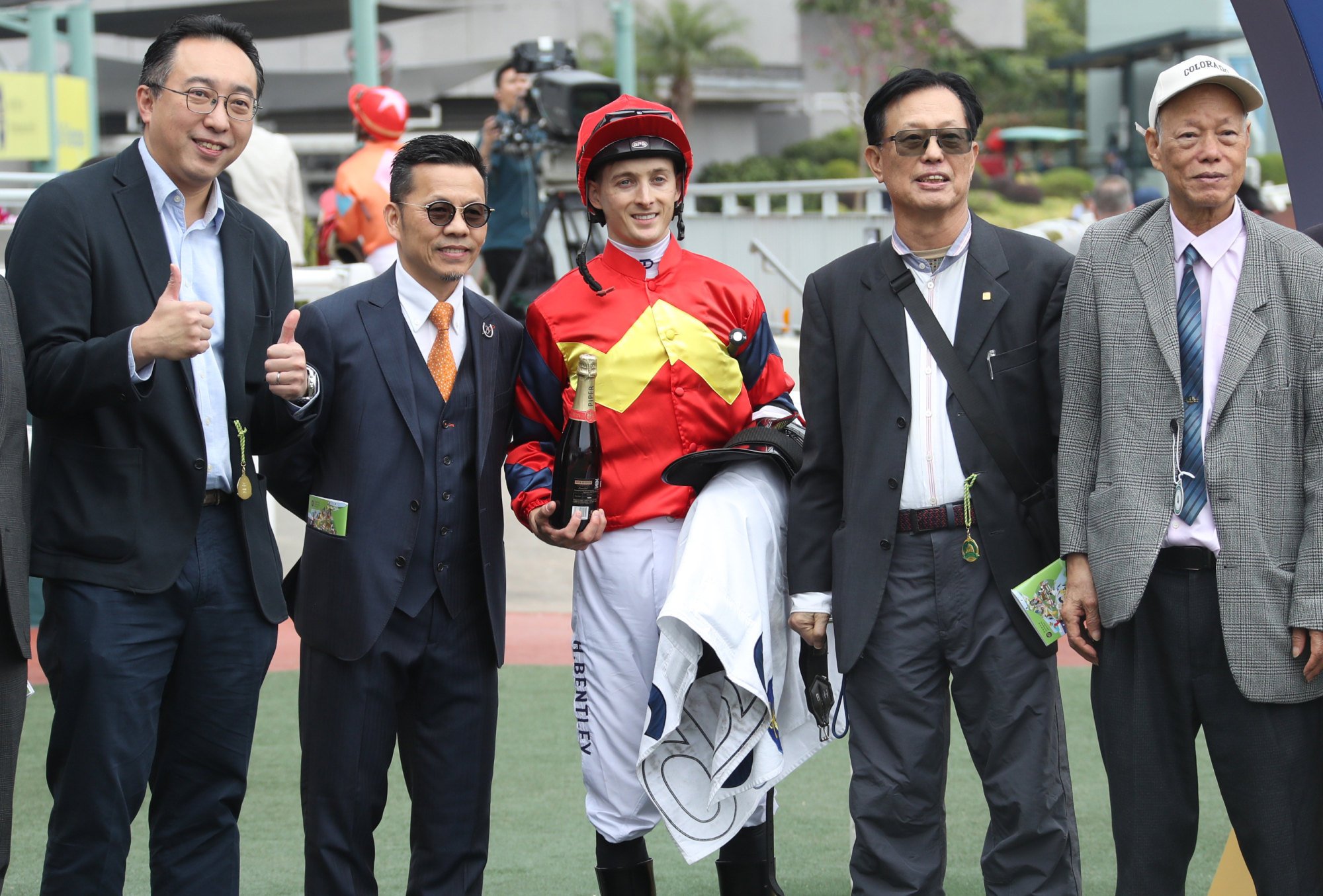 Trainer Frankie Lor (second from left), jockey Harry Bentley and connections of Smart Golf celebrate. Trainer Frankie Lor (second from left), jockey Harry Bentley and connections of Smart Golf celebrate.