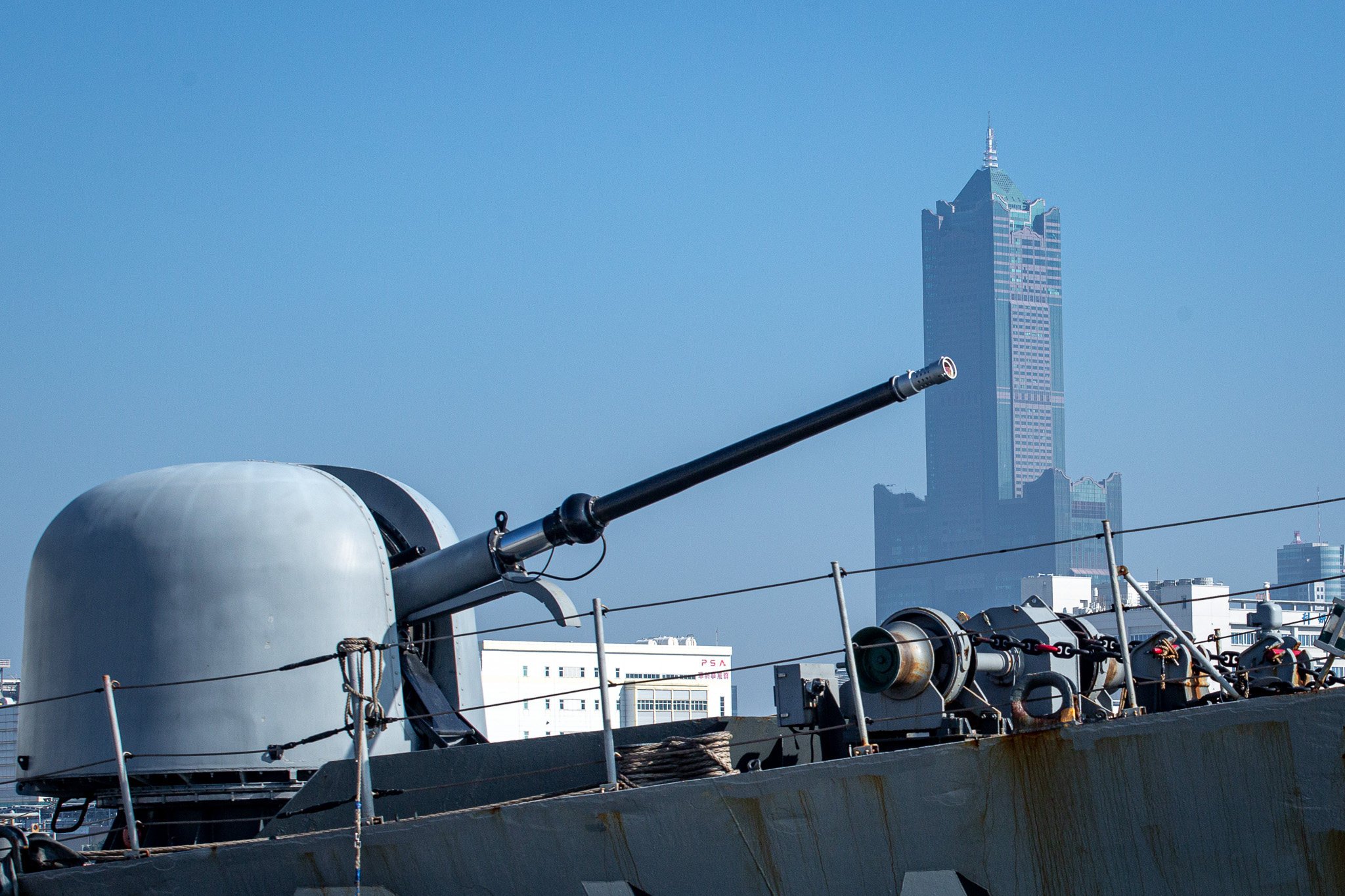 Warships are seen in Kaohsiung City, Taiwan, on Tuesday. Photo: ZUMA Press Wire via dpa