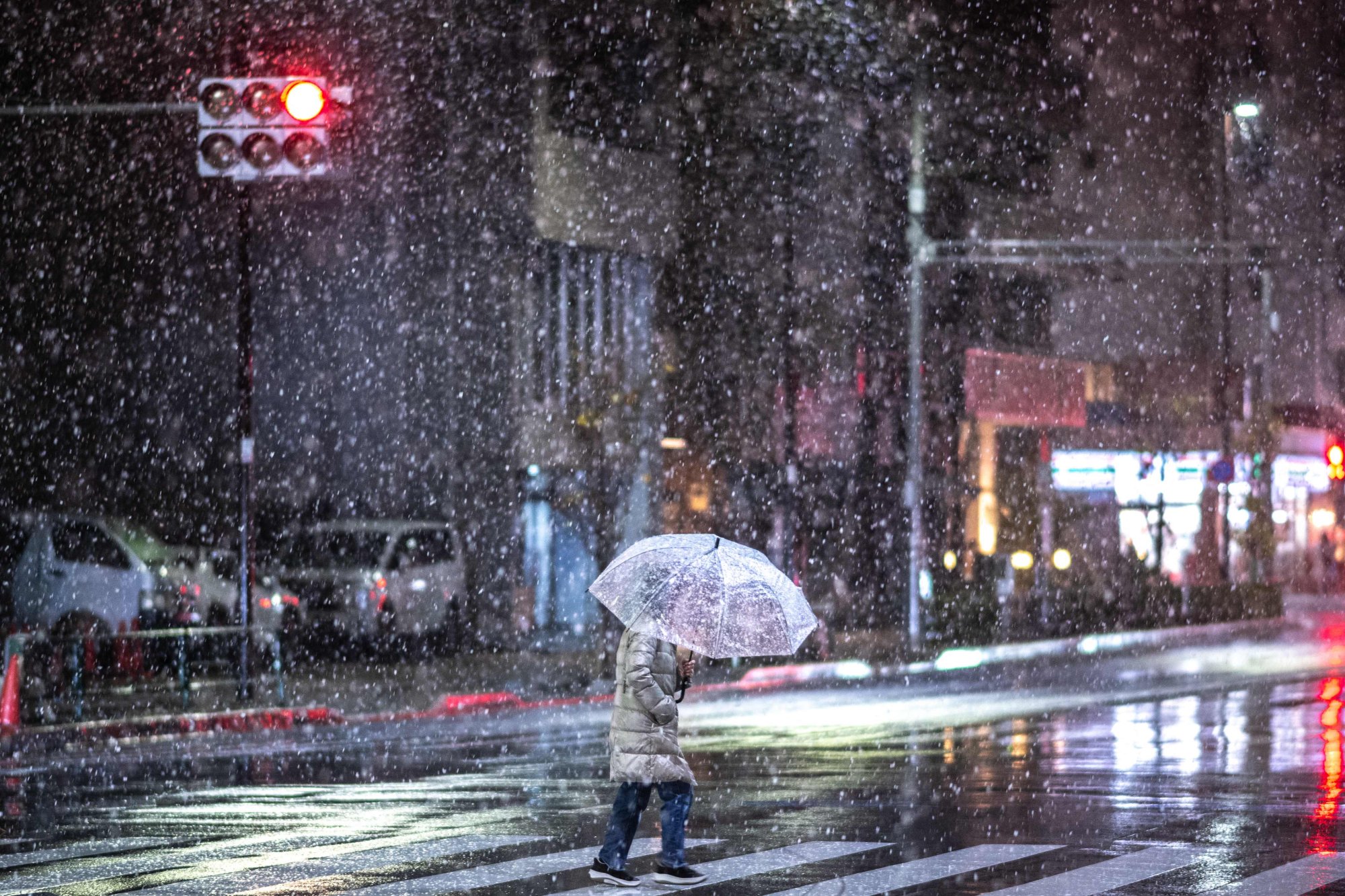 Japan snowstorm traps 3,000 vehicles in 23km traffic jam on