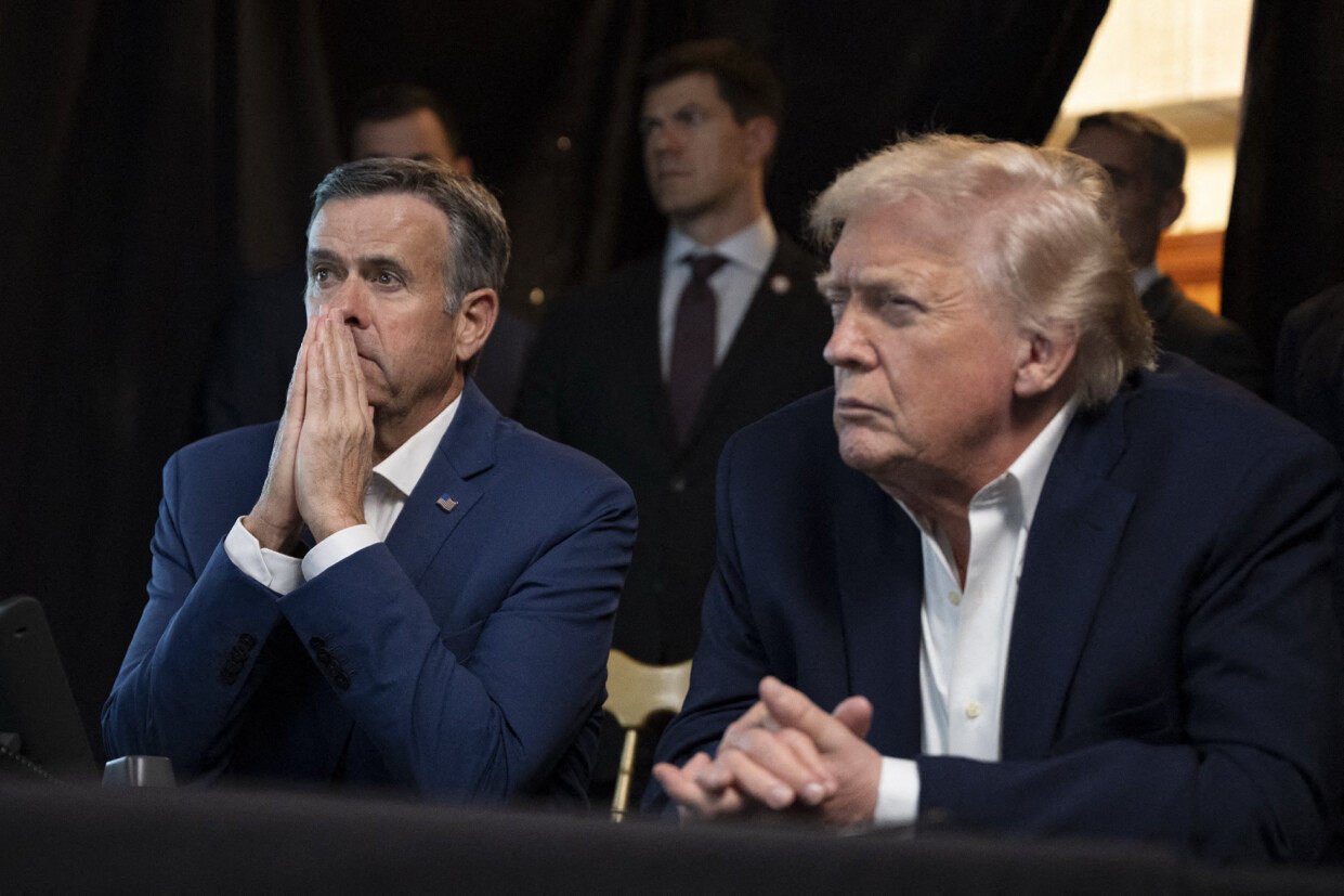 This image posted on US President Donald Trump’s Truth Social account on Saturday shows CIA Director John Ratcliffe and  Trump at Mar-a-Lago in Palm Beach, Florida, watching a remote feed of the US military’s mission to capture Venezuela’s President Nicolas Maduro. Photo: AFP